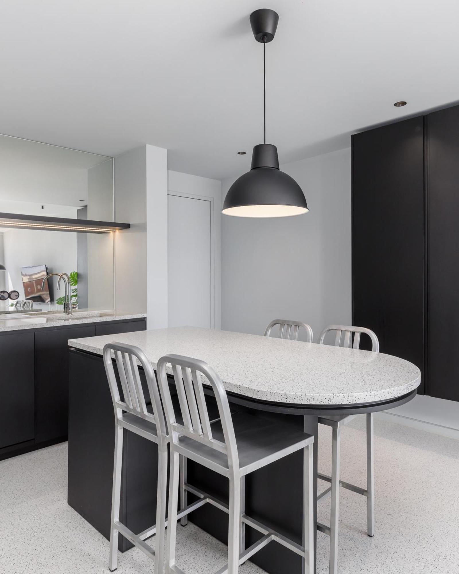 Apartment Nero Luxury By Zennova