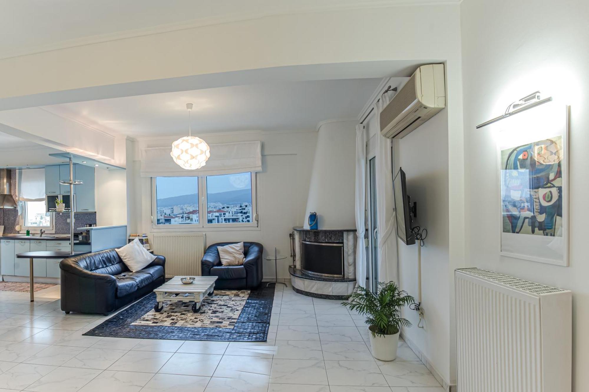 Celestial Garden-thessaloniki's Modern, Eclectic Penthouse With An Amazing View And Veranda *