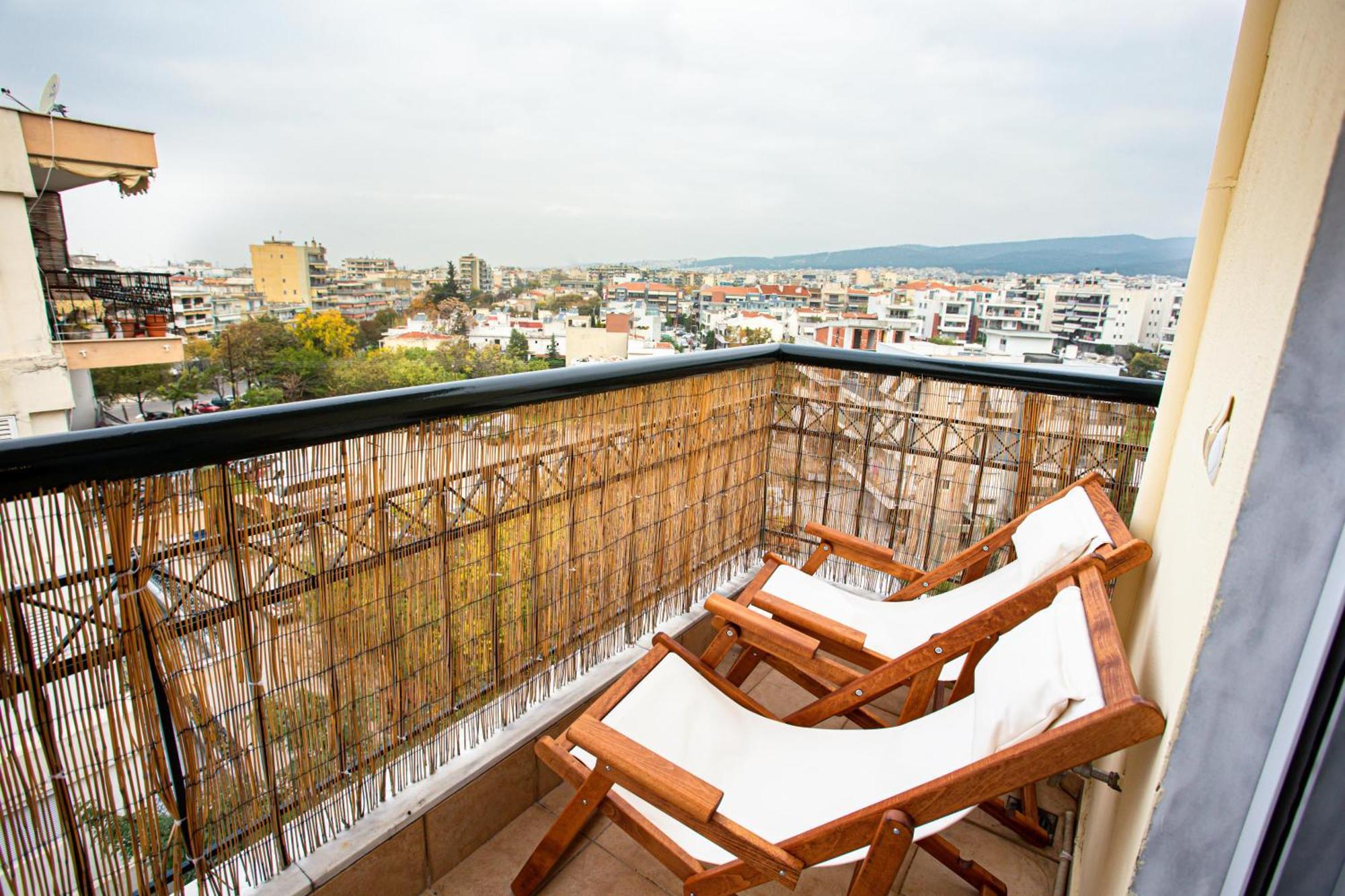 Celestial Garden-thessaloniki's Modern, Eclectic Penthouse With An Amazing View And Veranda *