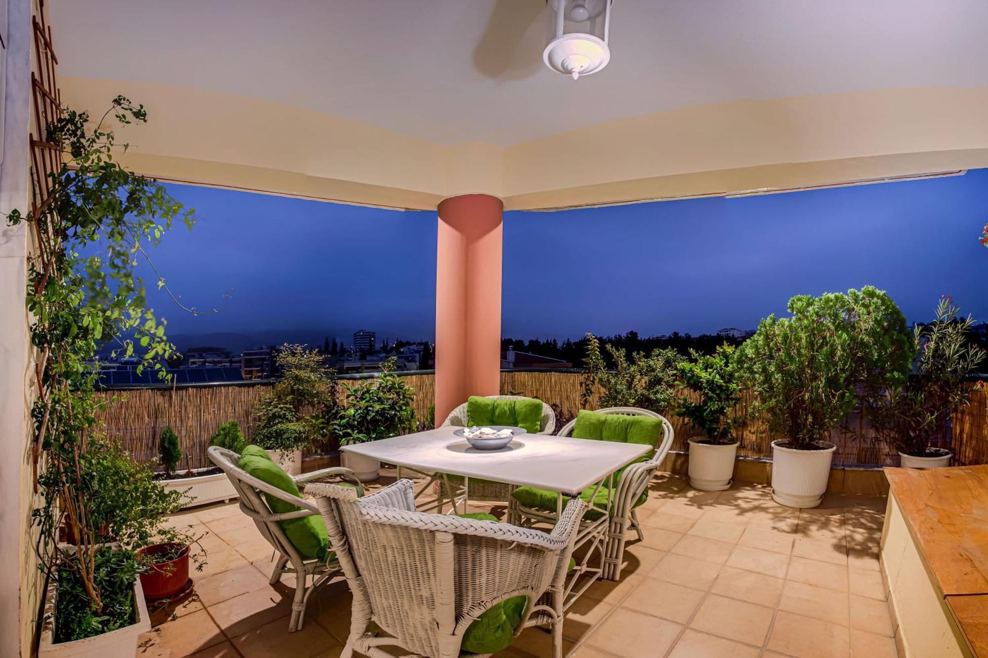 Celestial Garden-thessaloniki's Modern, Eclectic Penthouse With An Amazing View And Veranda * Thessaloniki