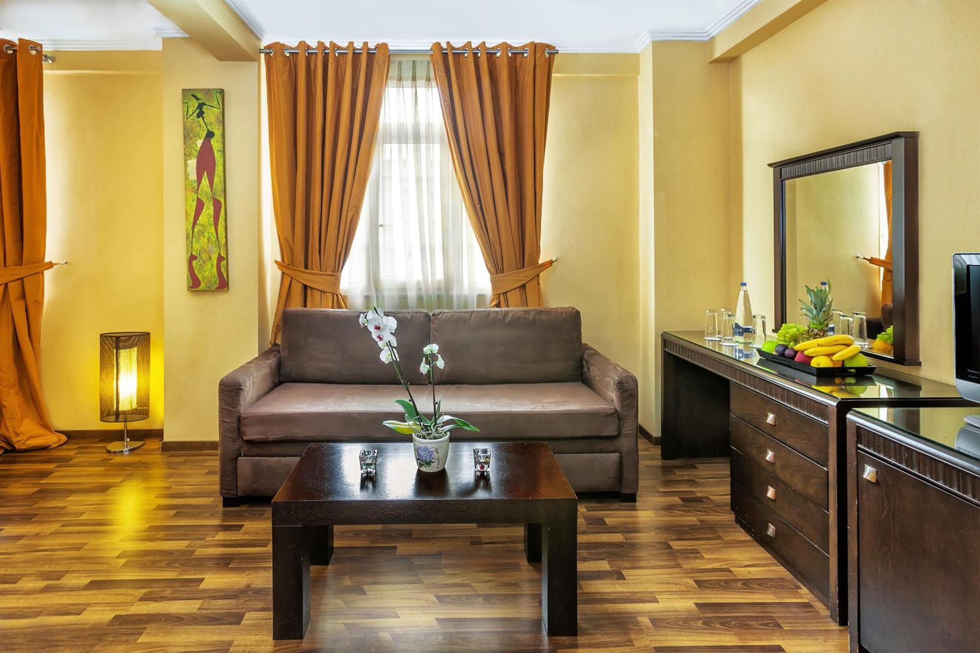 Egnatia 3*
