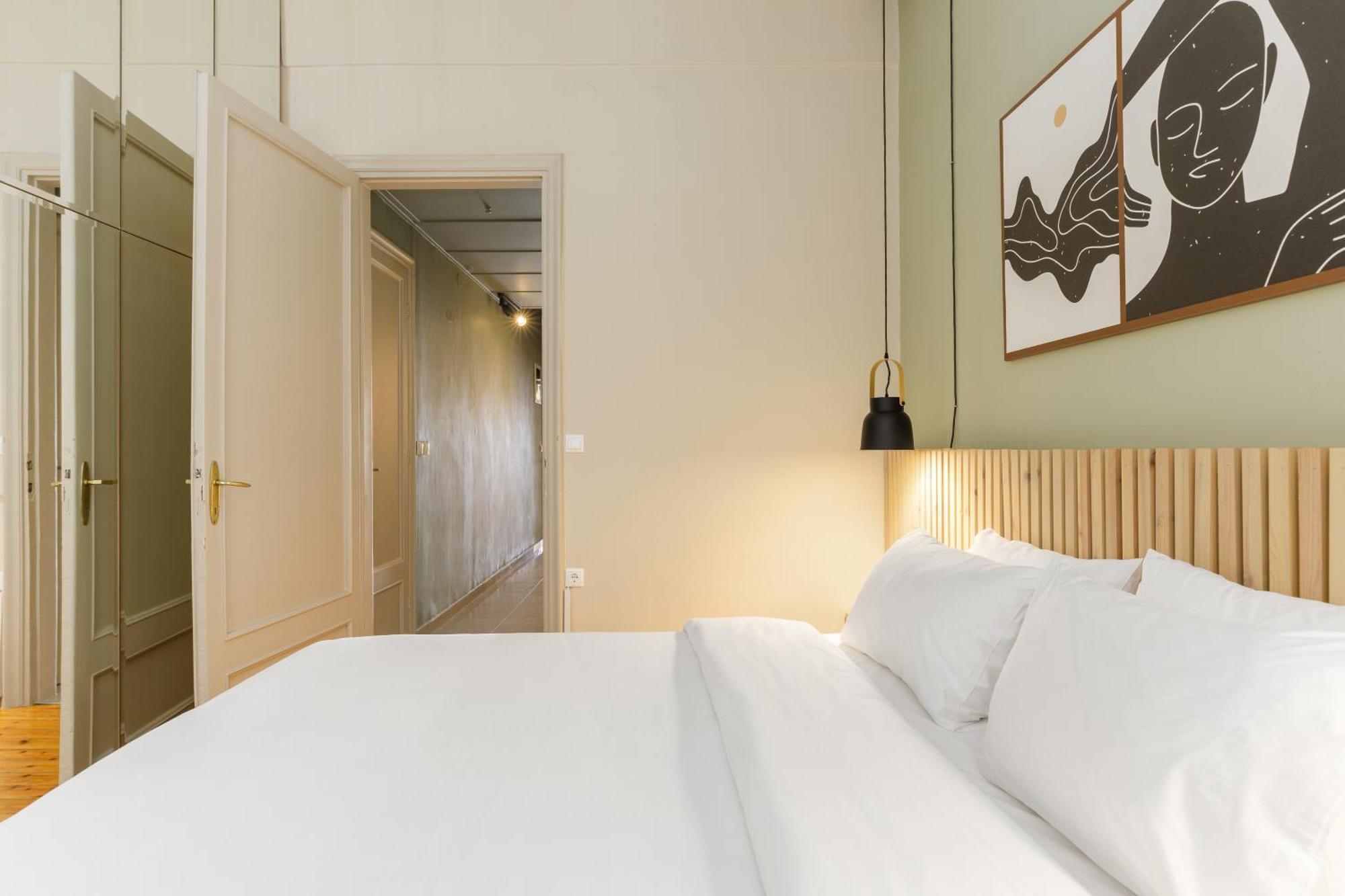 Infinity & Beyond By Halu! - Seafront Apartment *