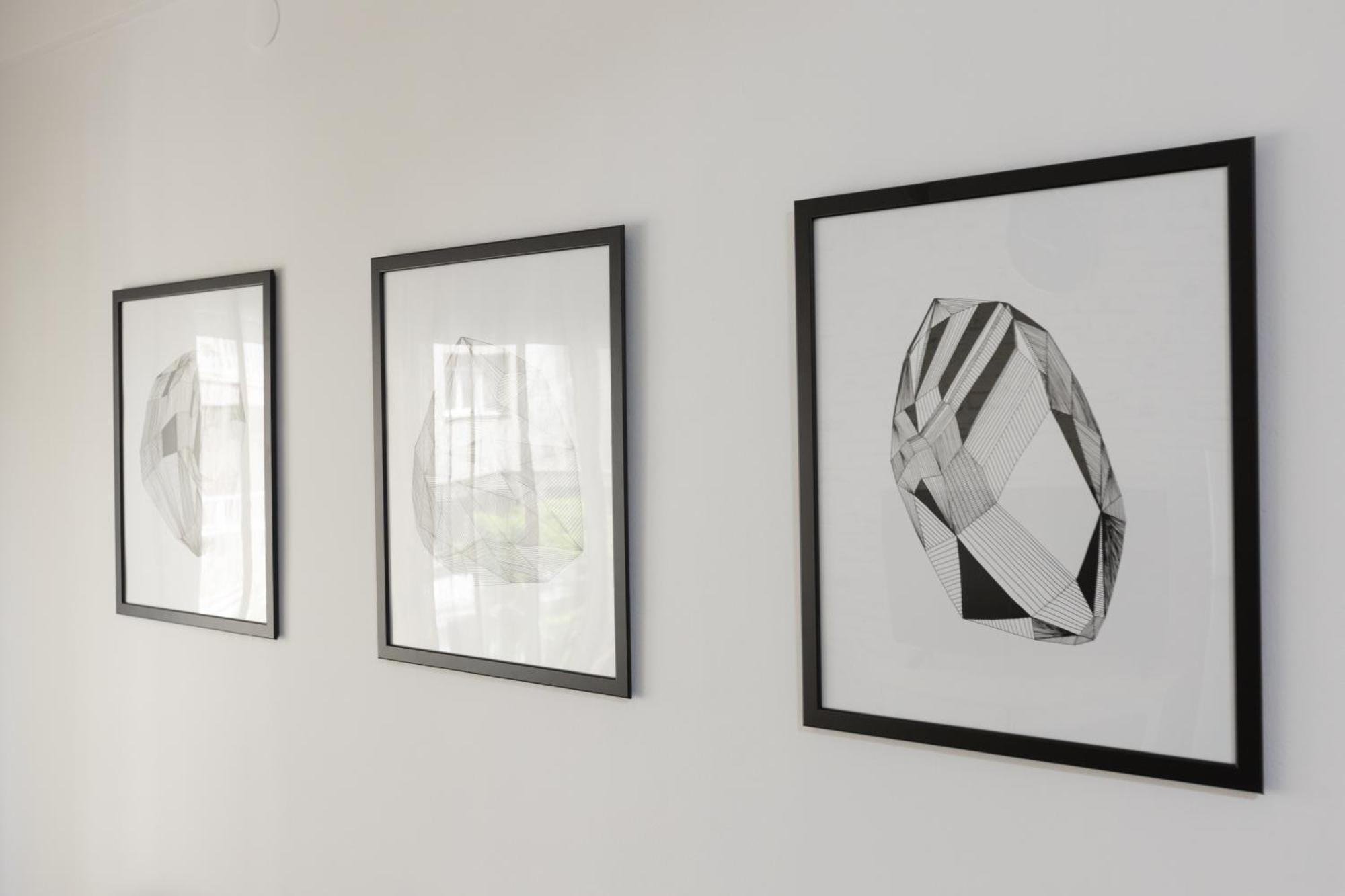 Urban Harmony Apartment *
