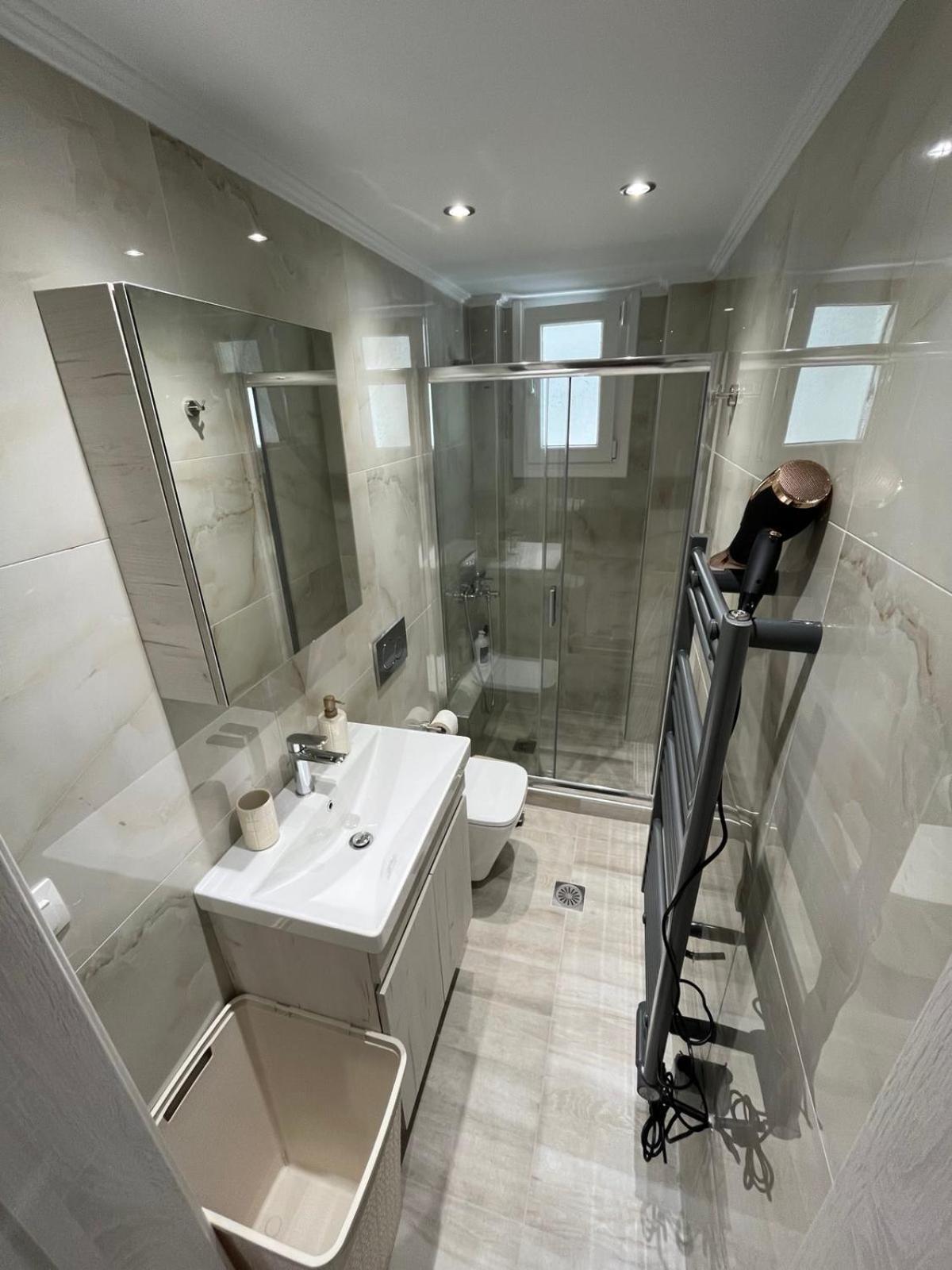 Urban Rotonda Retreat In The City Center! *