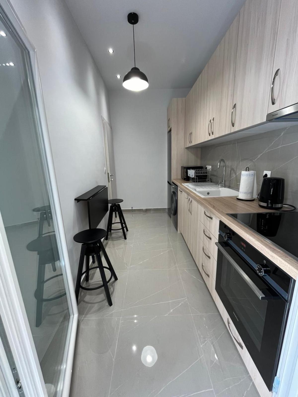 Urban Rotonda Retreat In The City Center! *