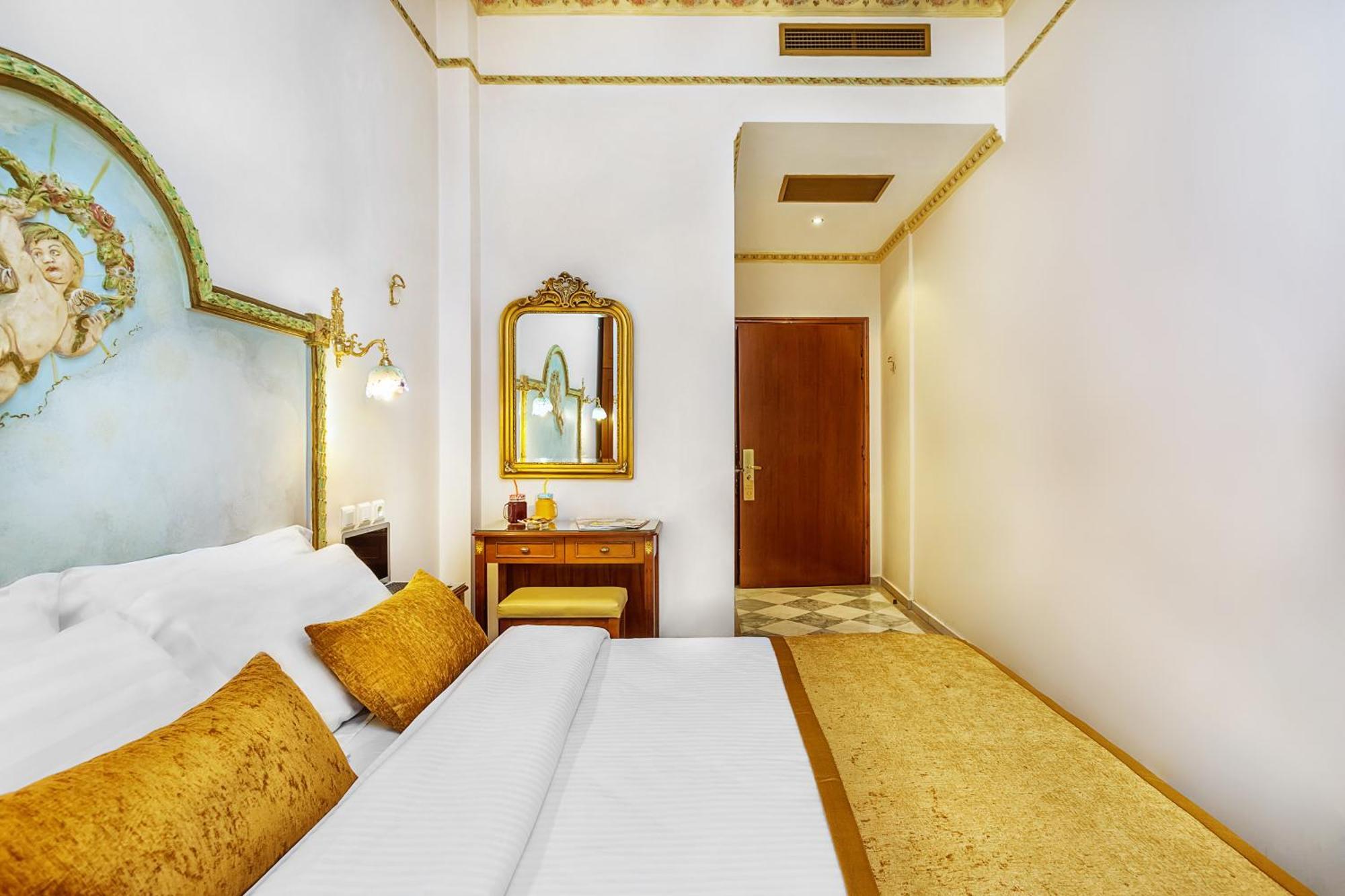 Hotel Imperial Palace Classical 4*