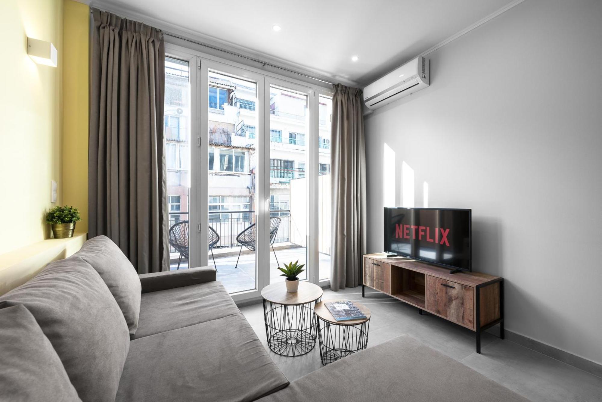 Penthouse Apartments, The Luxury * Selanik