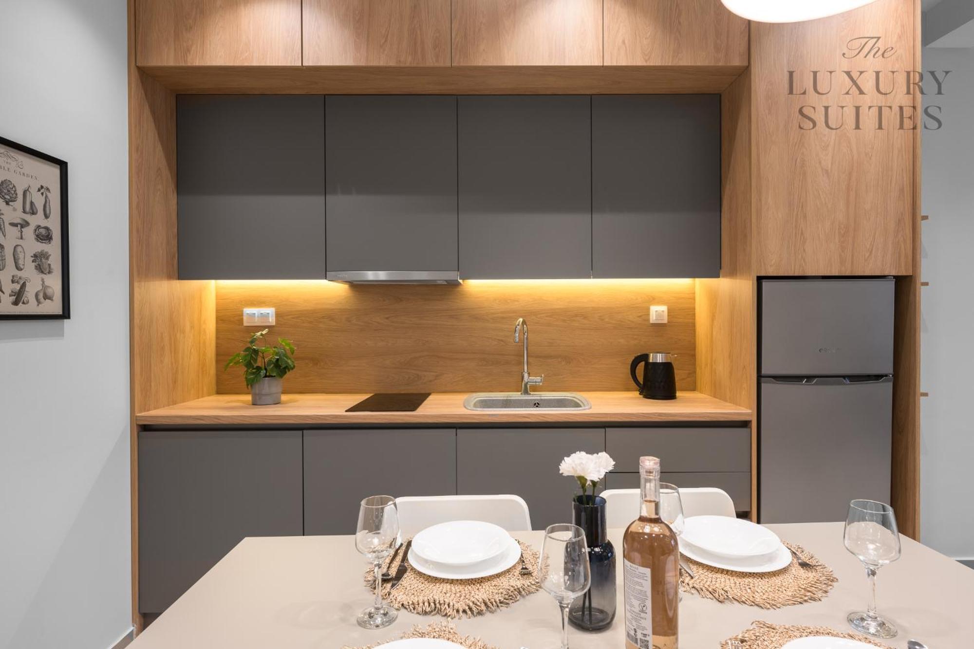 Bonsai Apartments, The Luxury