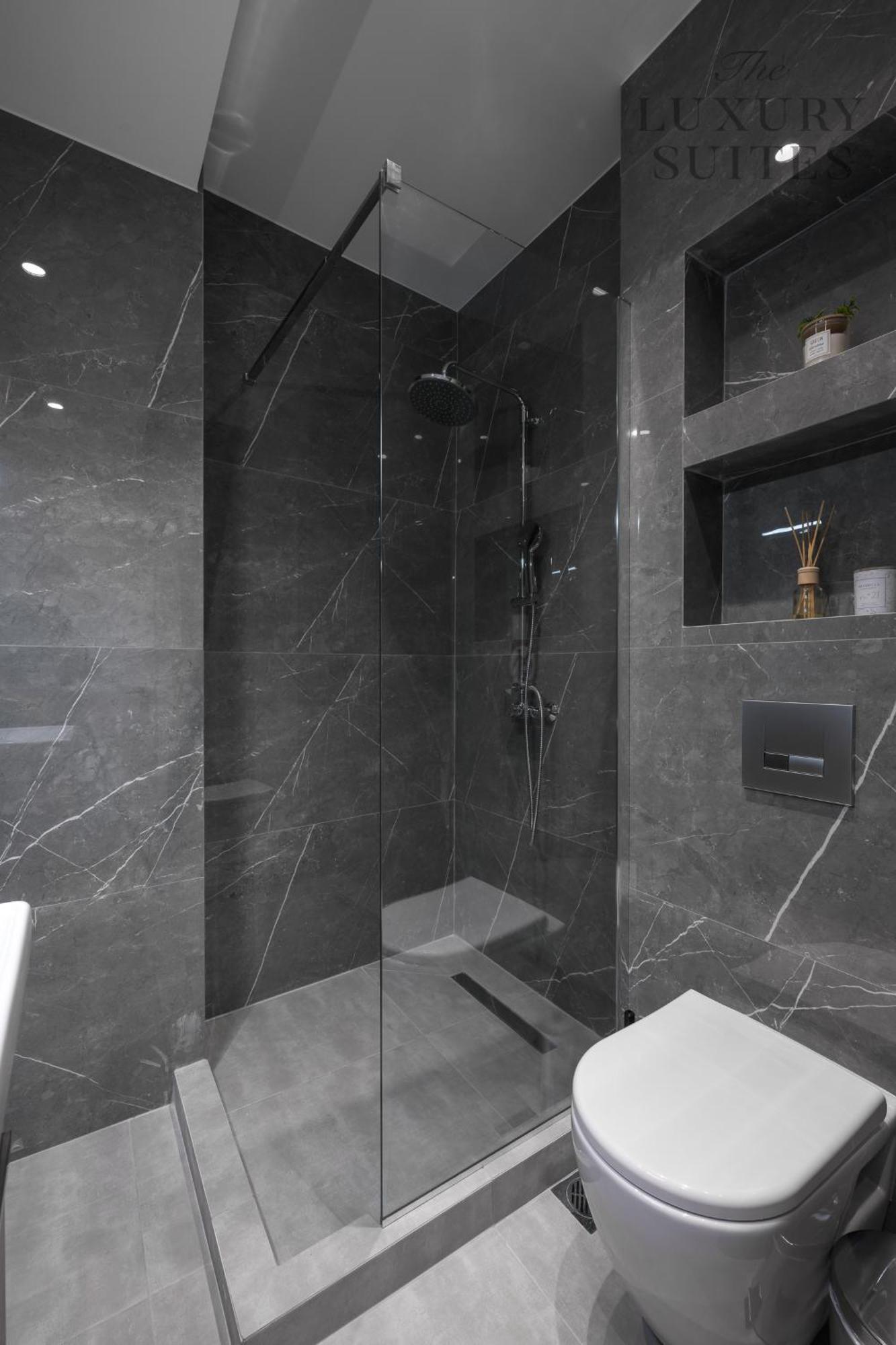 Daire Bonsai Apartments, The Luxury