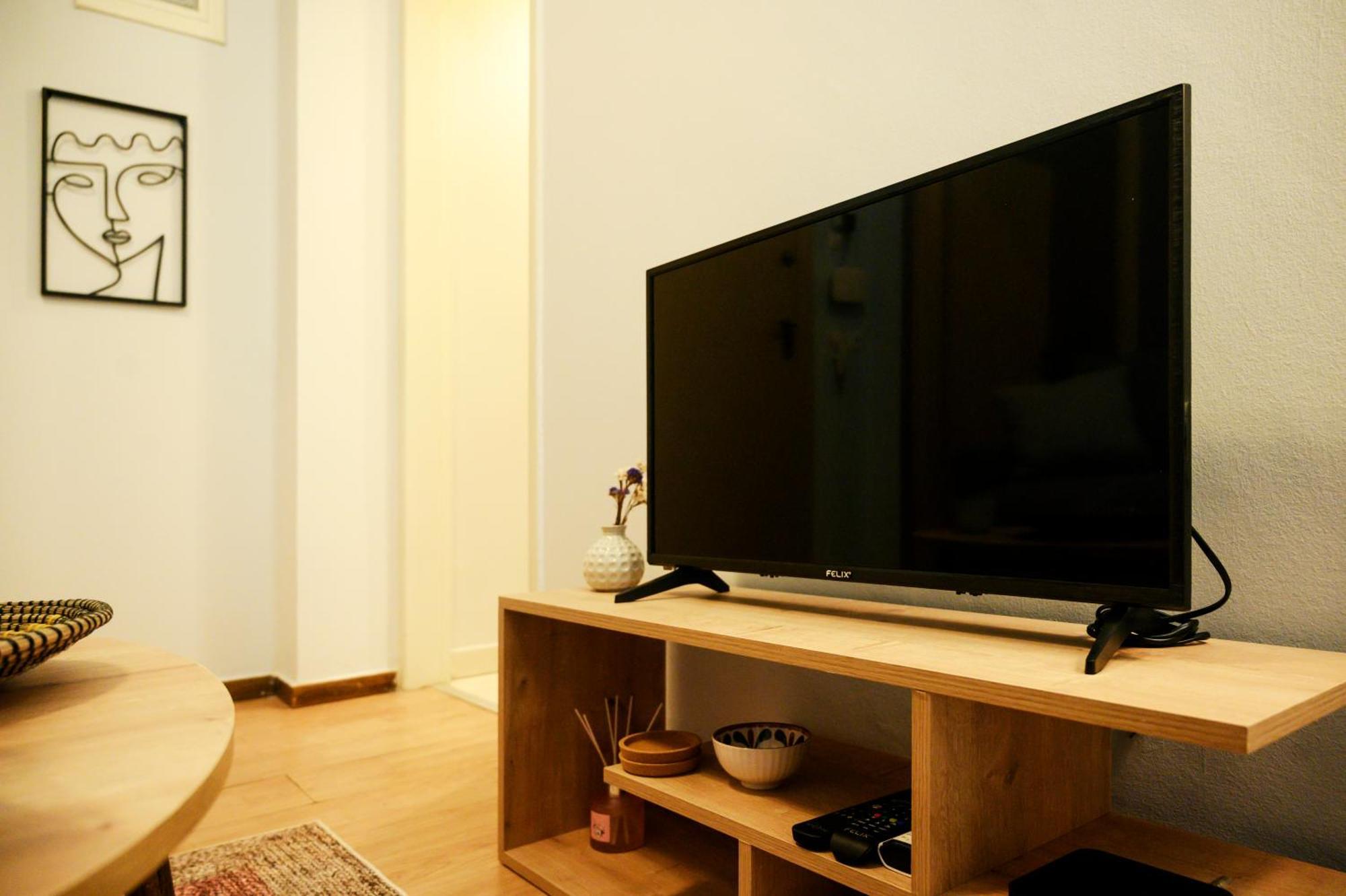 Modern Downtown Flat By Golden H&r Apartment Thessaloniki