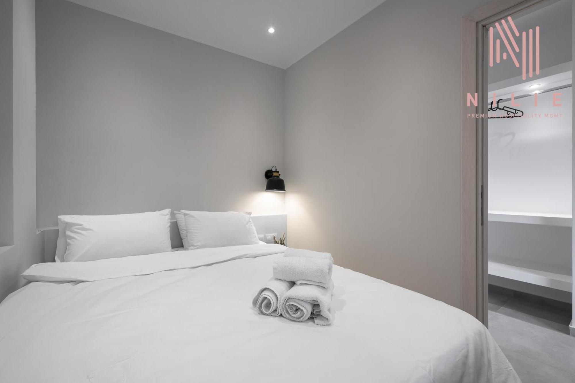 Next Door, Nilie Hospitality Mgmt Apartment *