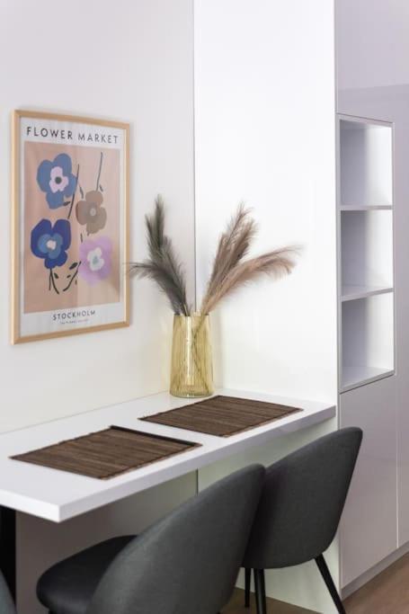Apartamento Downtown Stylish 4 *
