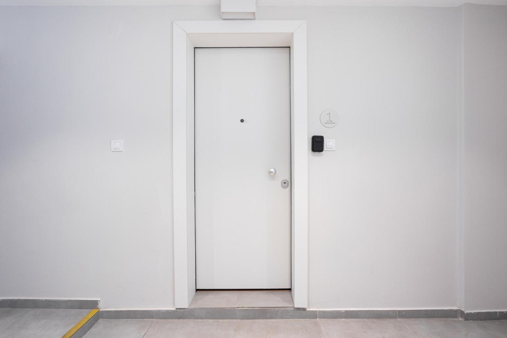 Harmonia Minimal Apartment