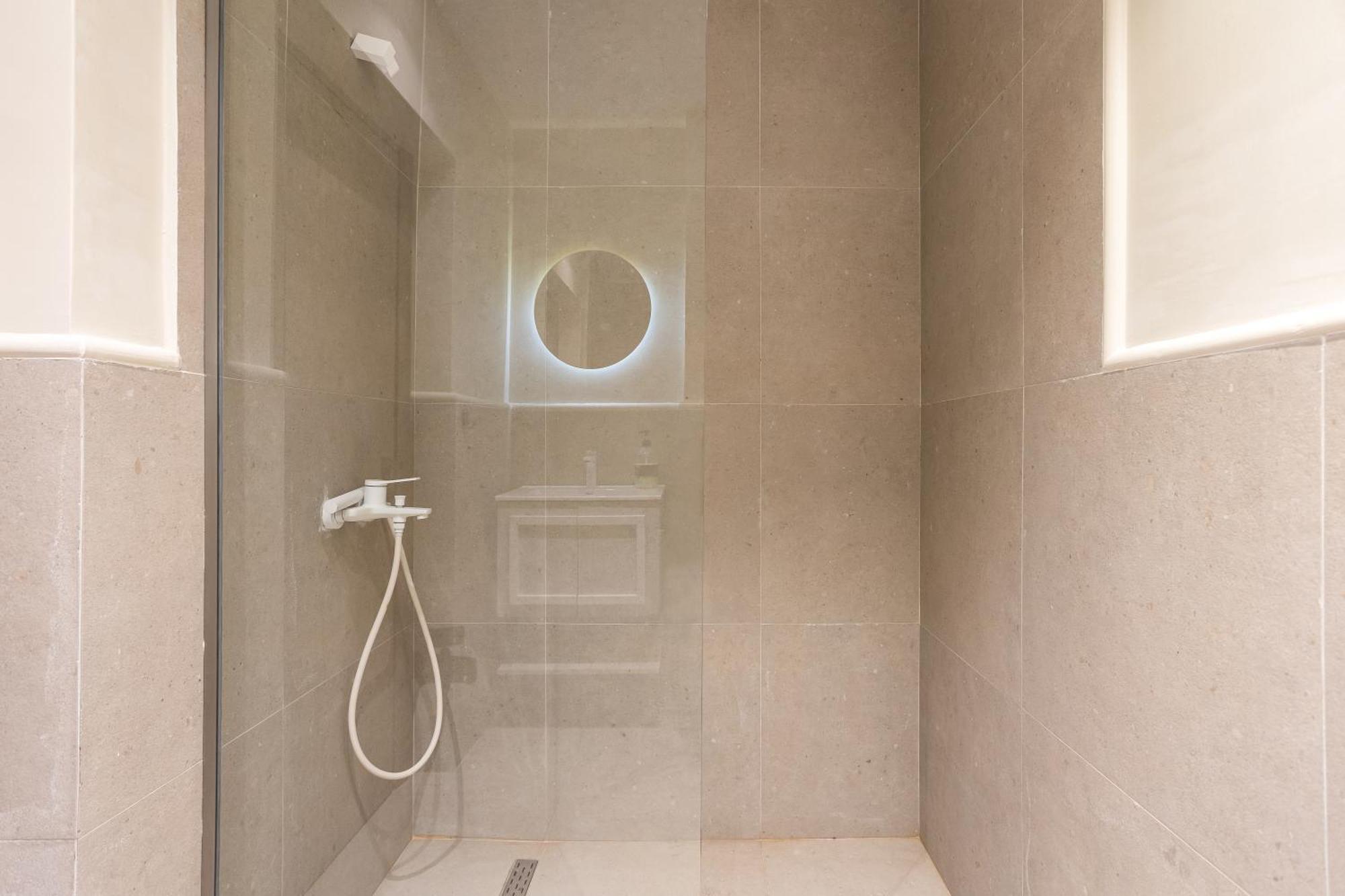 Harmonia Minimal Apartment