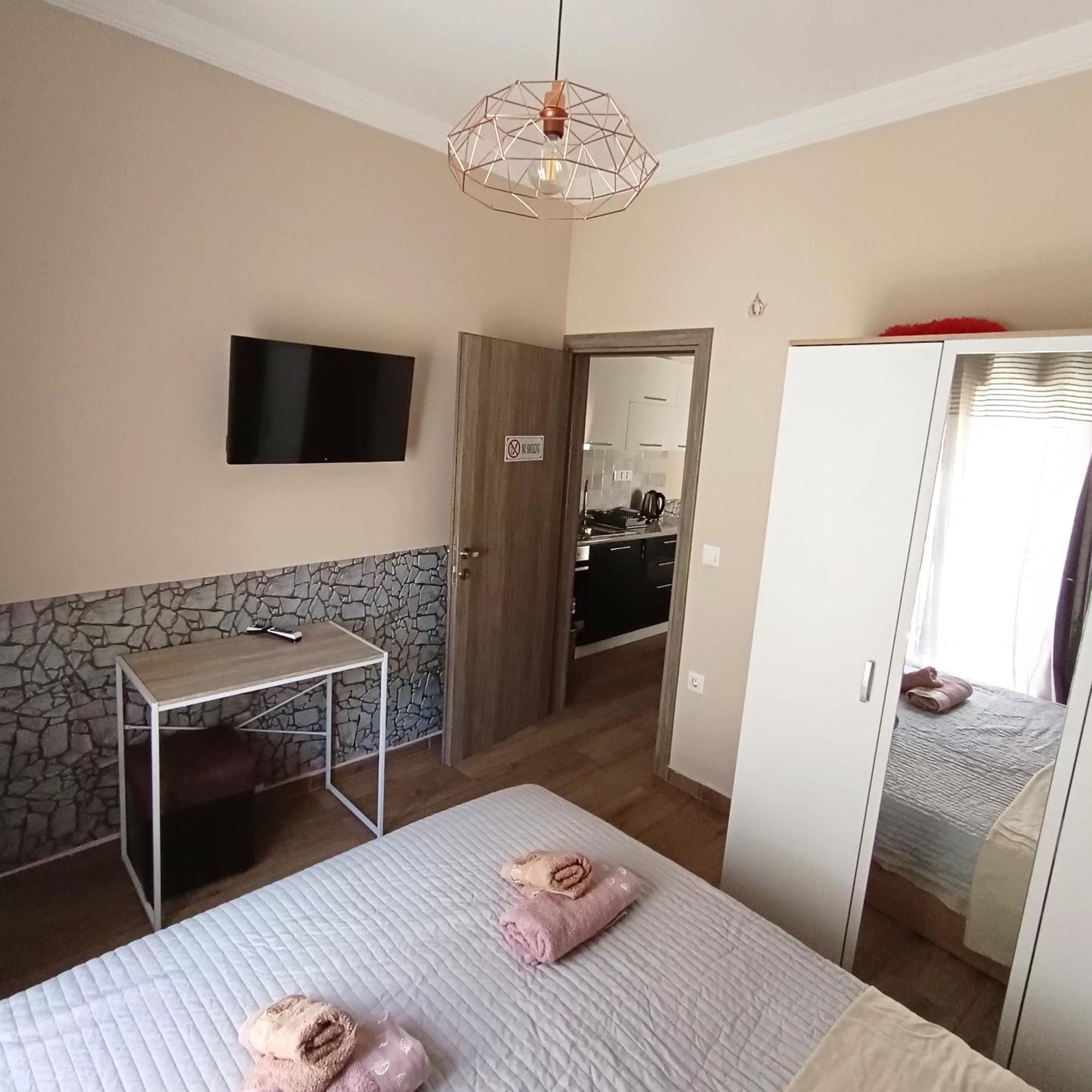 Rotonda Citycenter Two Apart.new Renovated! *