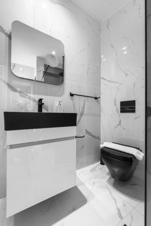 Penthouse Level 8, Nilie Hospitality Mgmt Appartement Thessaloniki