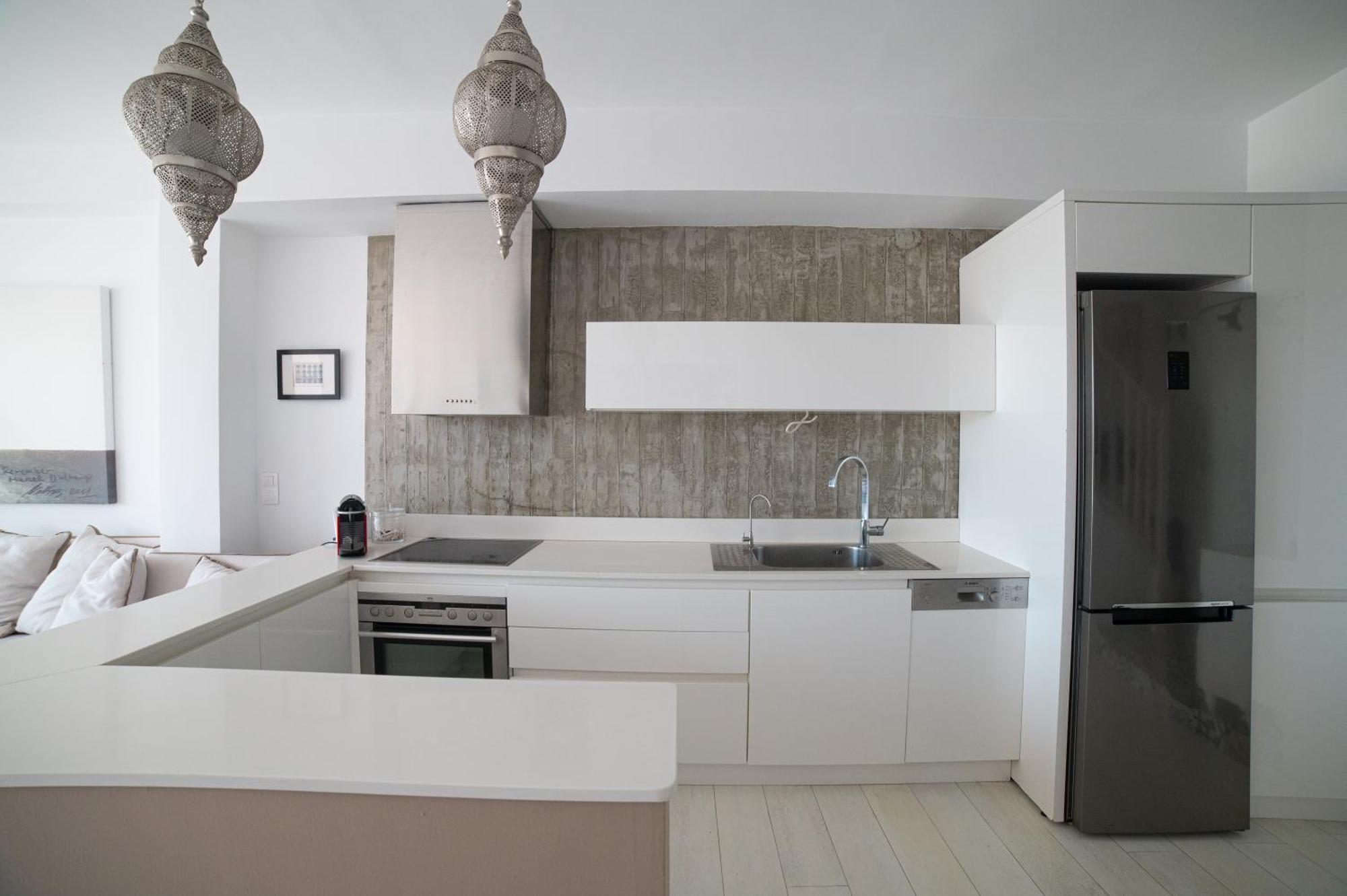 Urban View Apartment *
