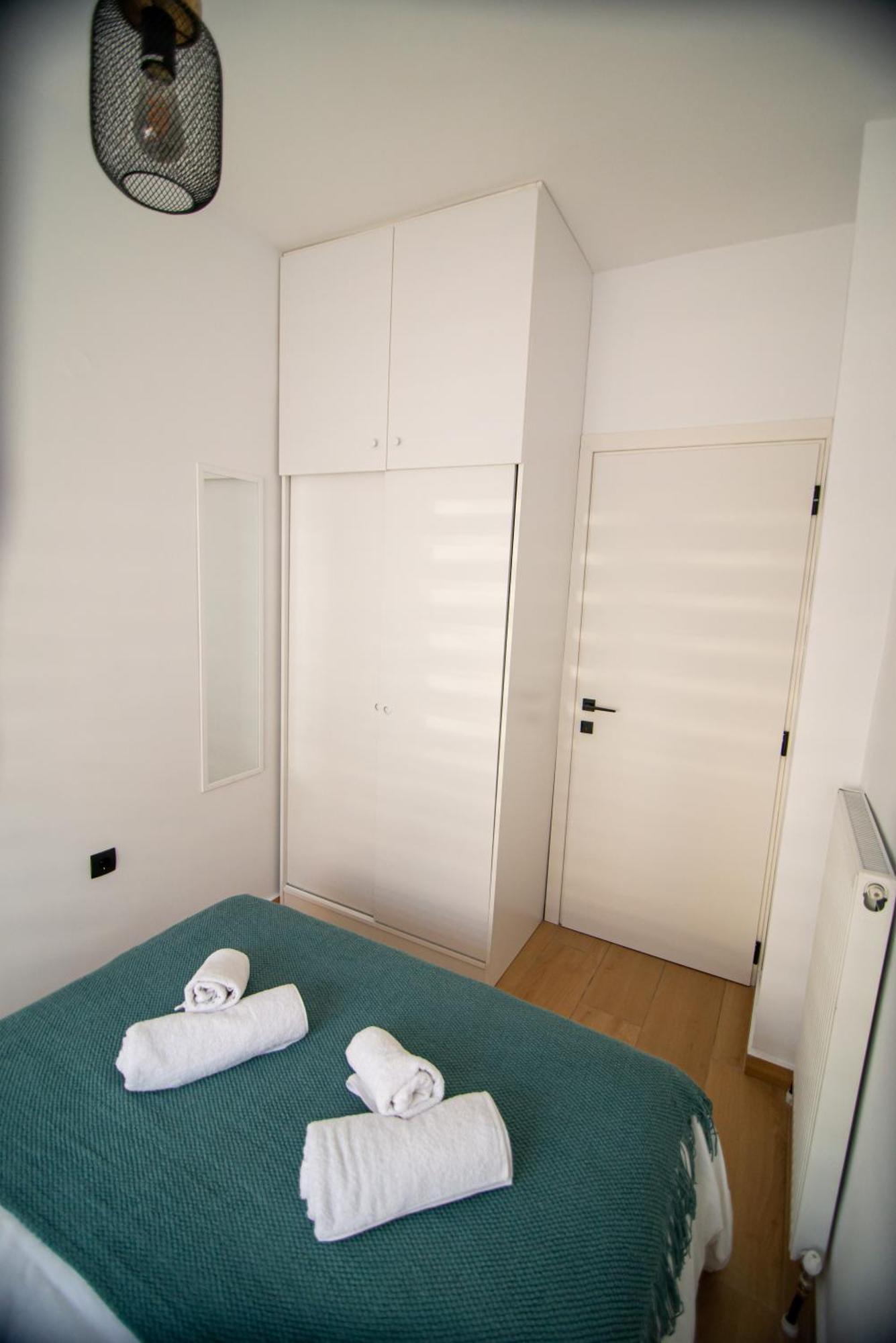 Apartment Elcada Apartments-ano Poli *