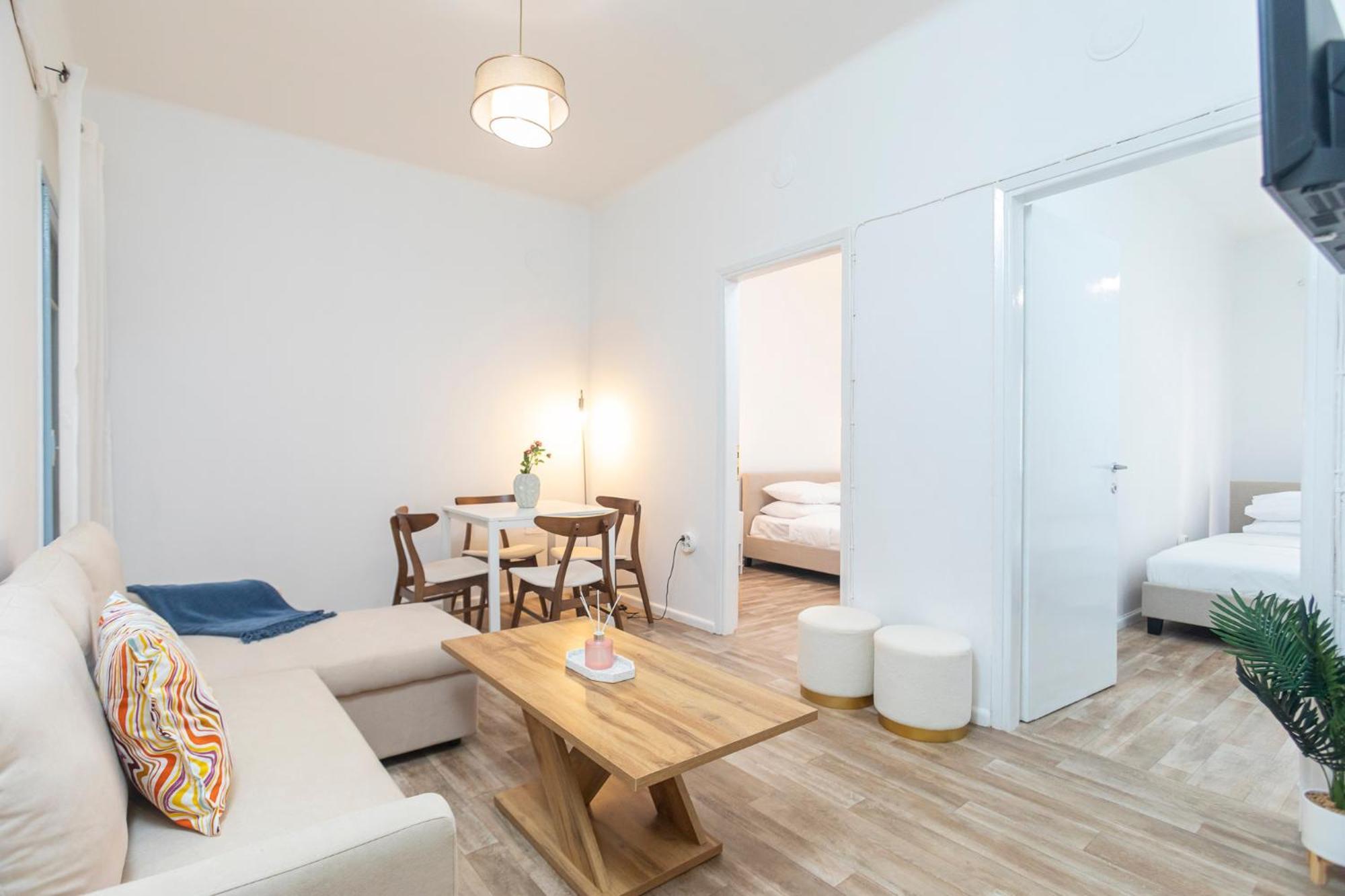 Mainavenue Living Local Apartment Thessaloniki