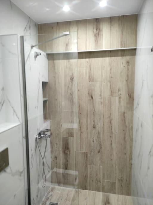 Luxury 2 Apartamento *