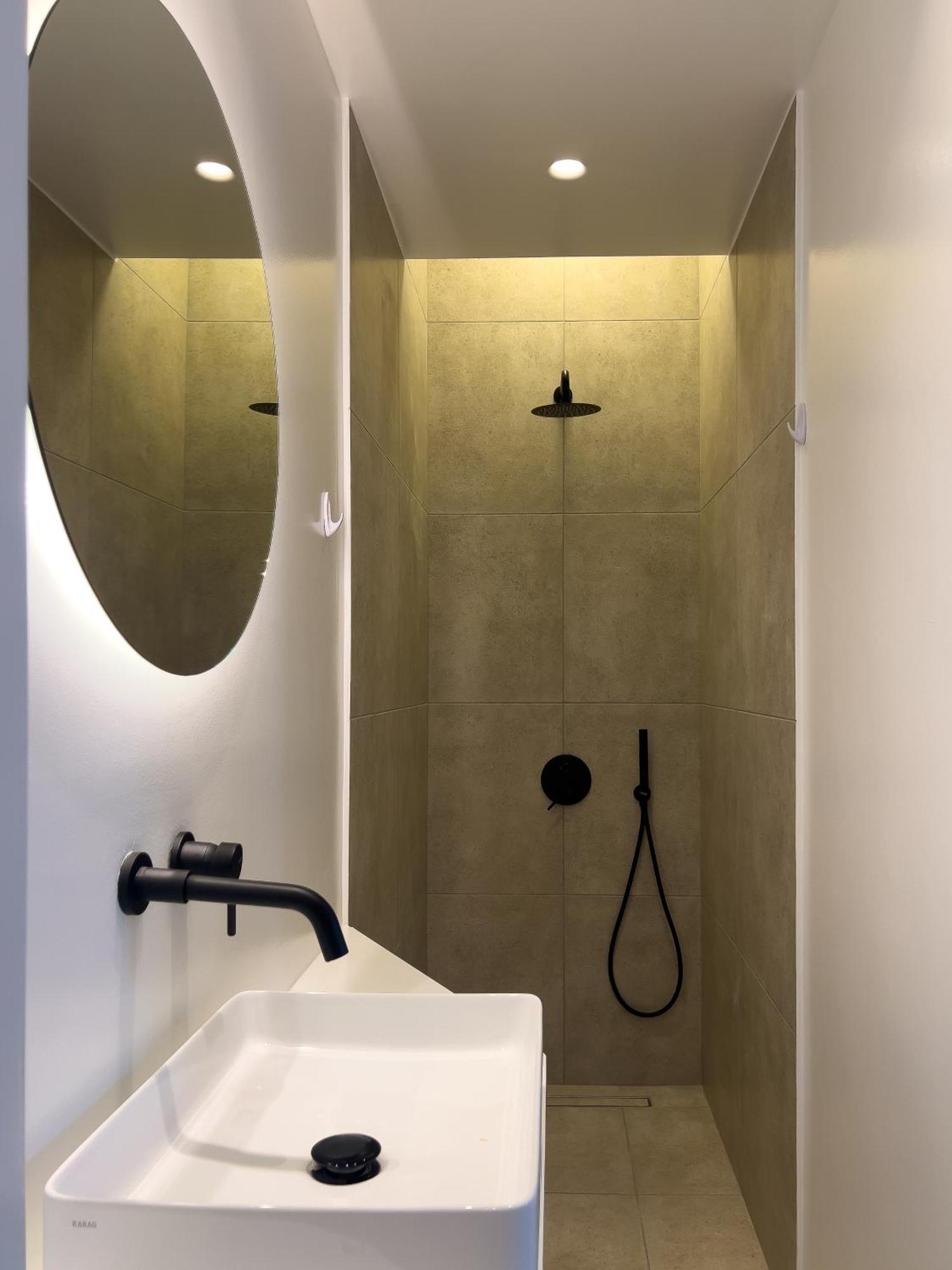 Homevision - Minimal, Quiet And Central Apartment *