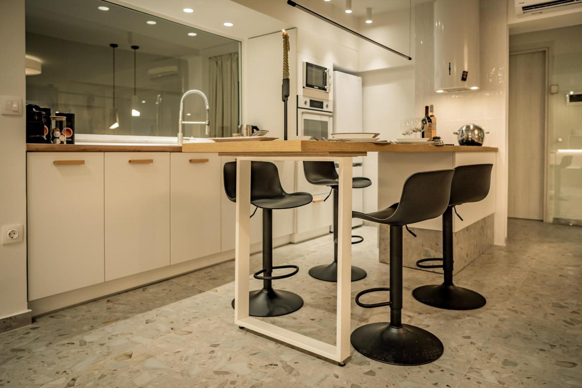 The Glass House Apartment Thessaloniki