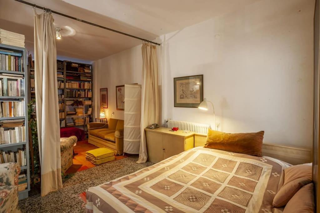 Greek Retro Decor & Wesanderson's Movies Design *