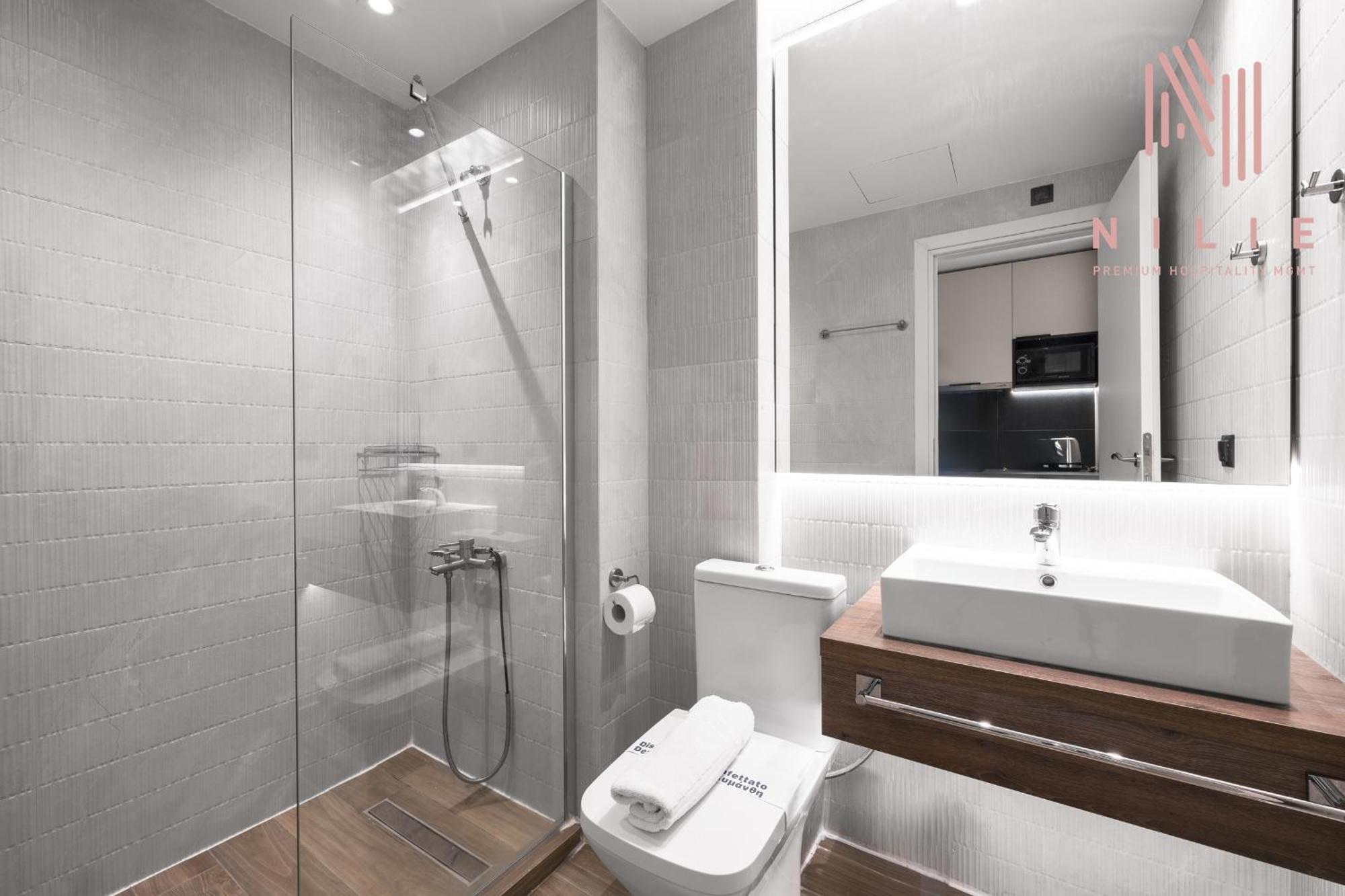 Vellow Door, Nilie Hospitality Mgmt