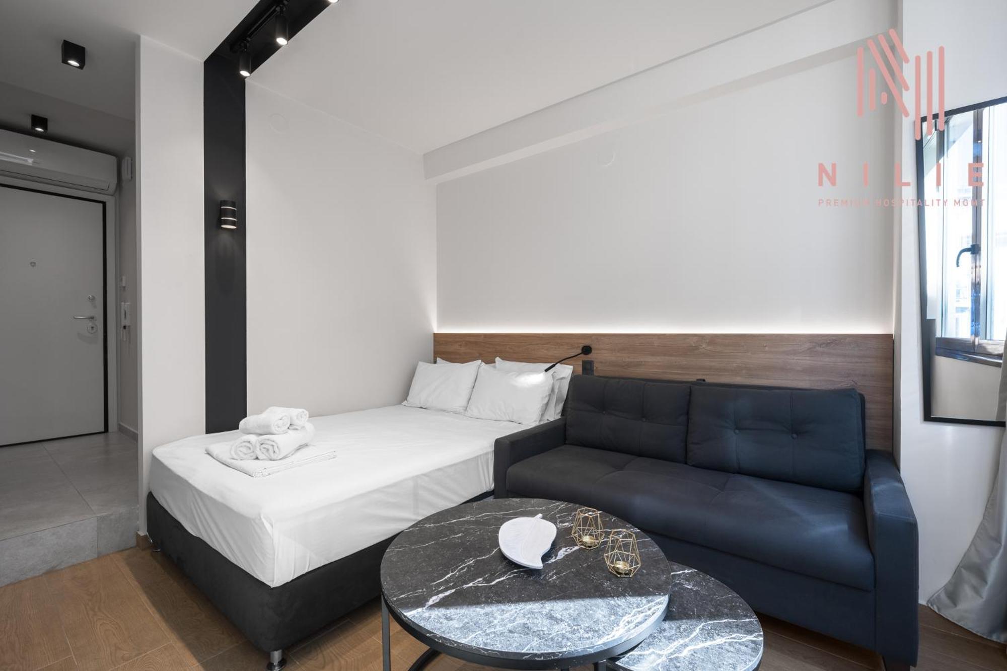 Vellow Door, Nilie Hospitality Mgmt *