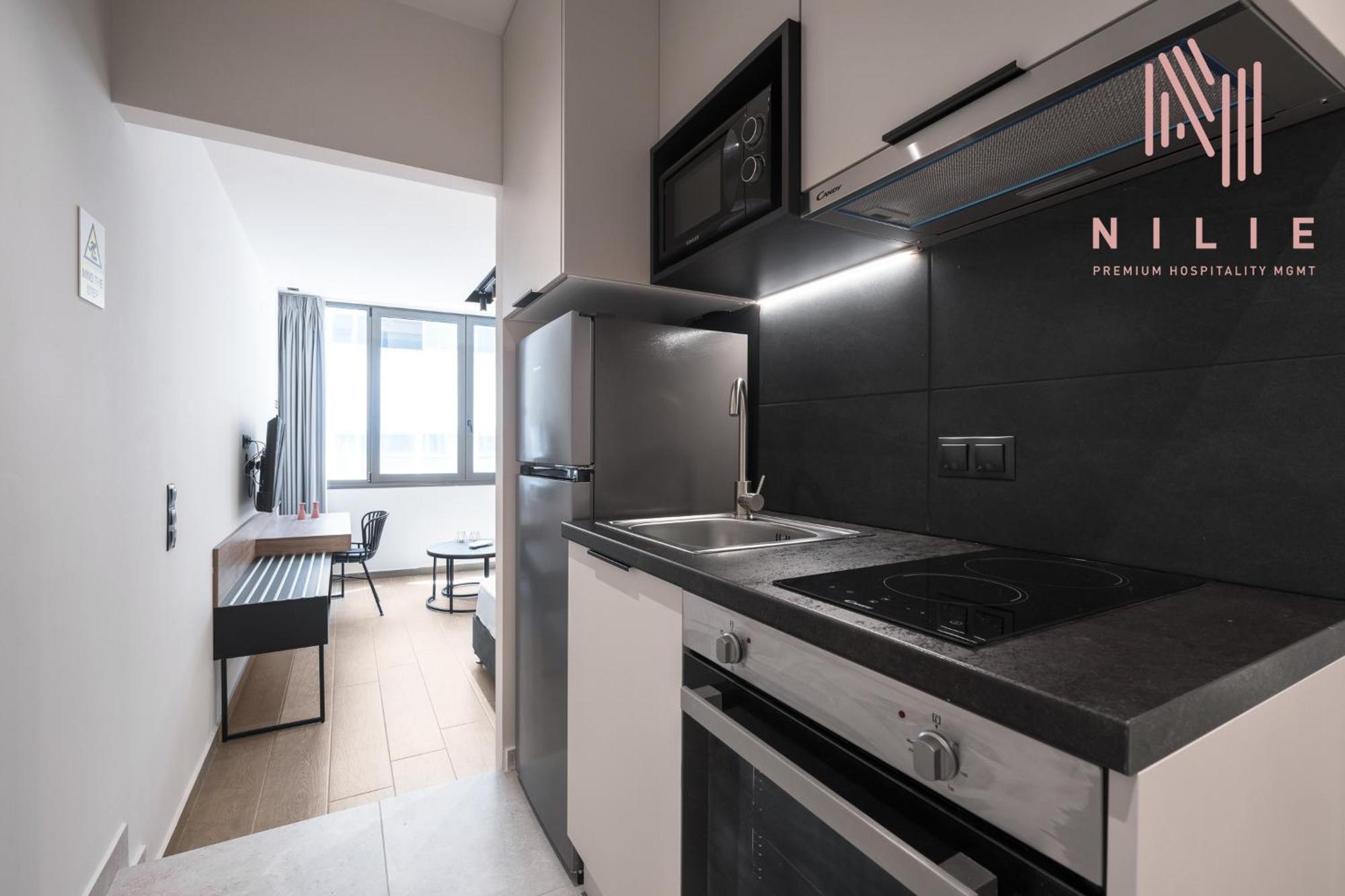 Vellow Door, Nilie Hospitality Mgmt