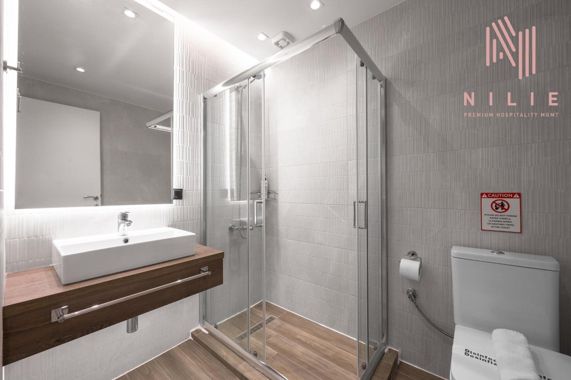 Vellow Door, Nilie Hospitality Mgmt