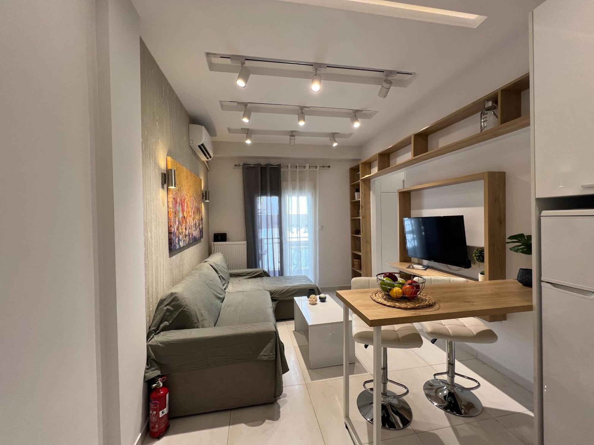 P Deluxe 7 *