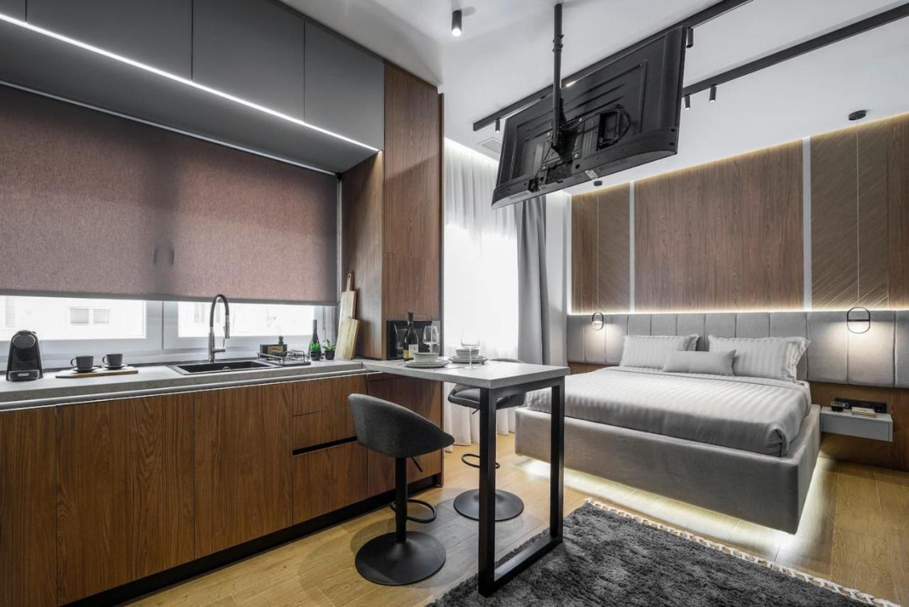 Aristotelian Virtues - Tharros Apartment Thessaloniki