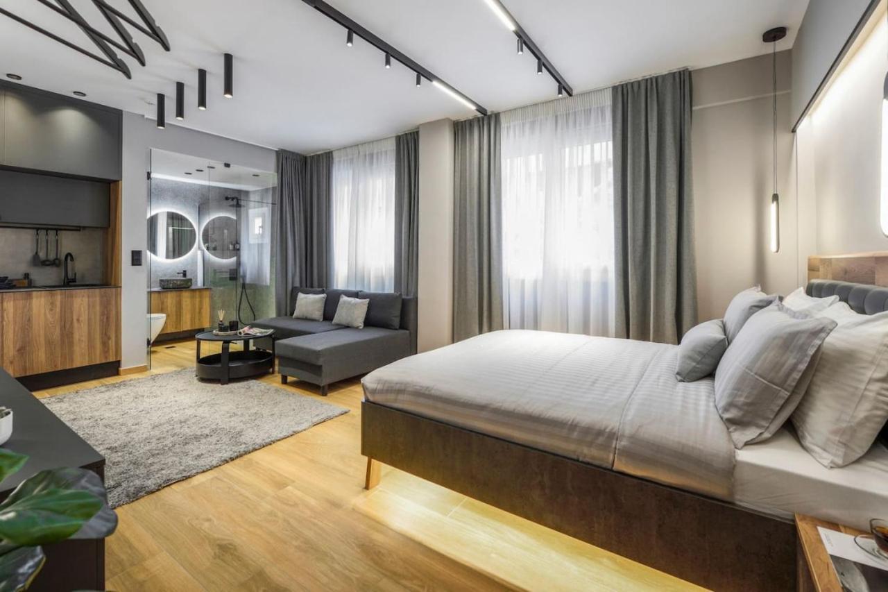 Appartement Aristotelian Virtues - Enkrateia