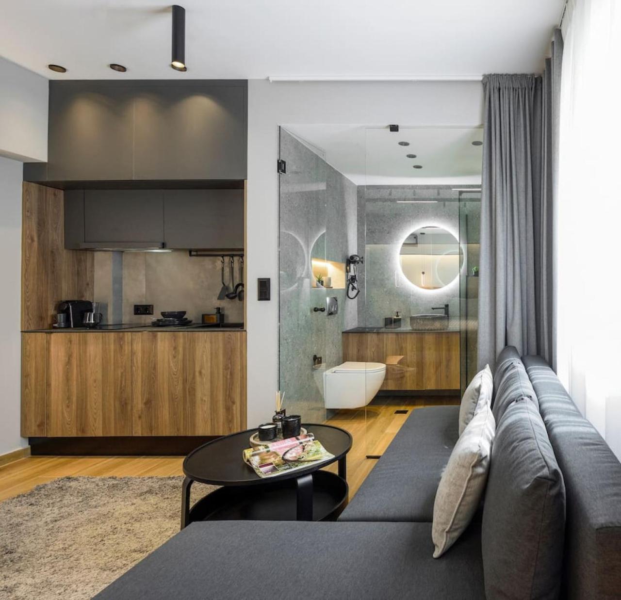 Appartement Aristotelian Virtues - Enkrateia