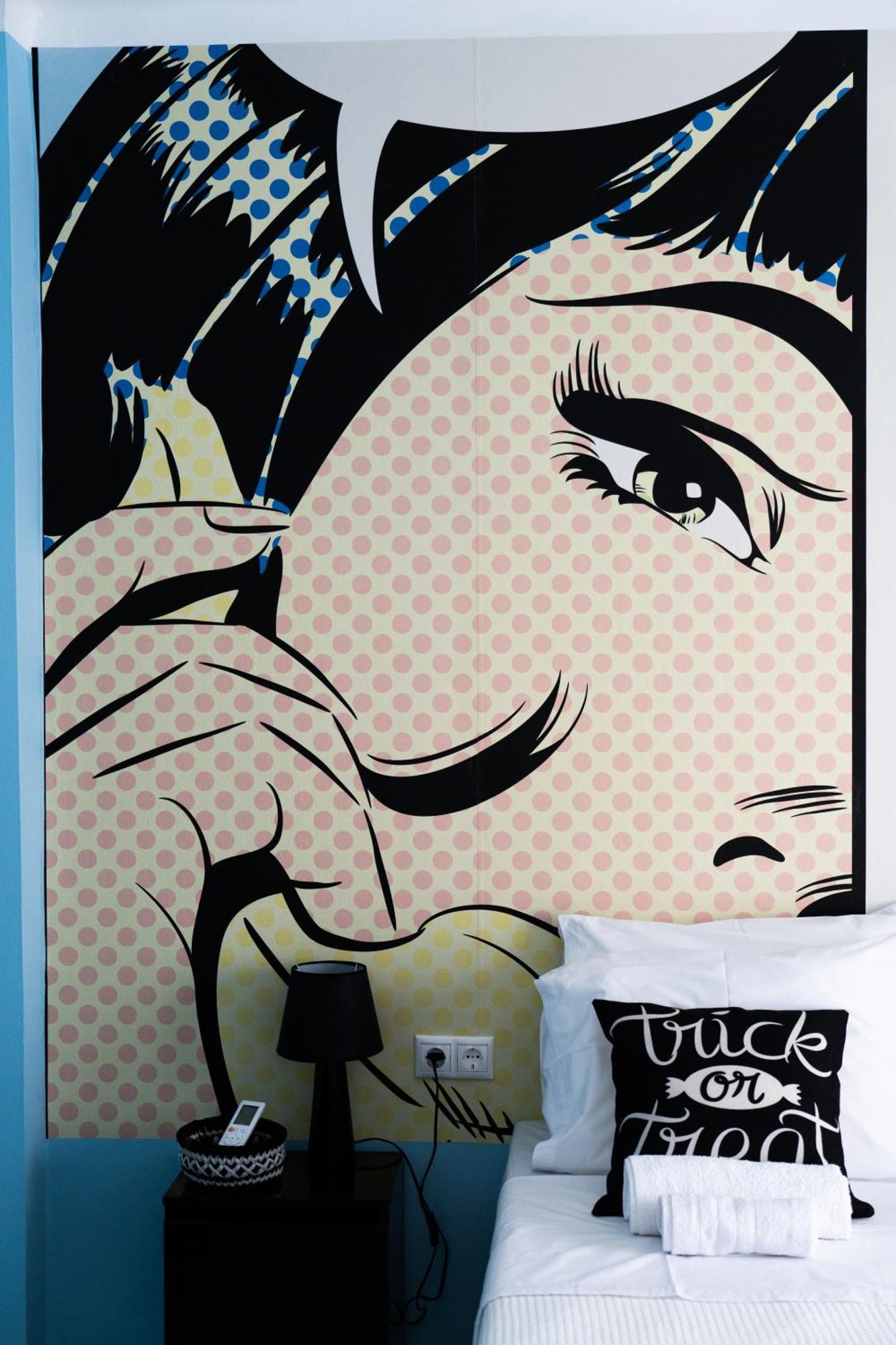 The Muse Flat In Just A Few Steps Away From Museums And Helexpo