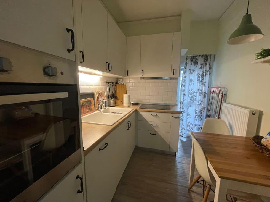 Elpiriana's Modern House In Apartment