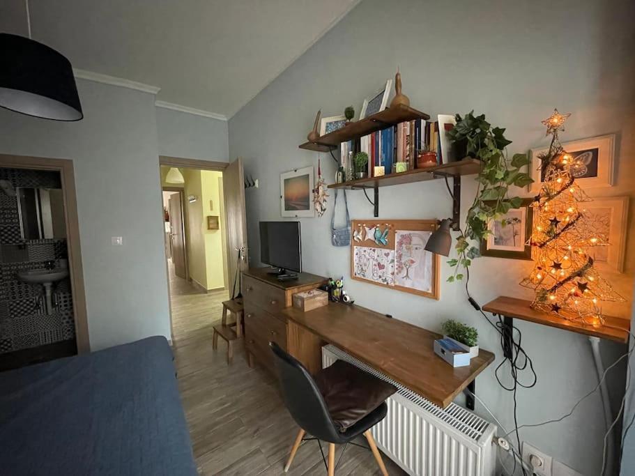 Apartment Elpiriana's Modern House In *