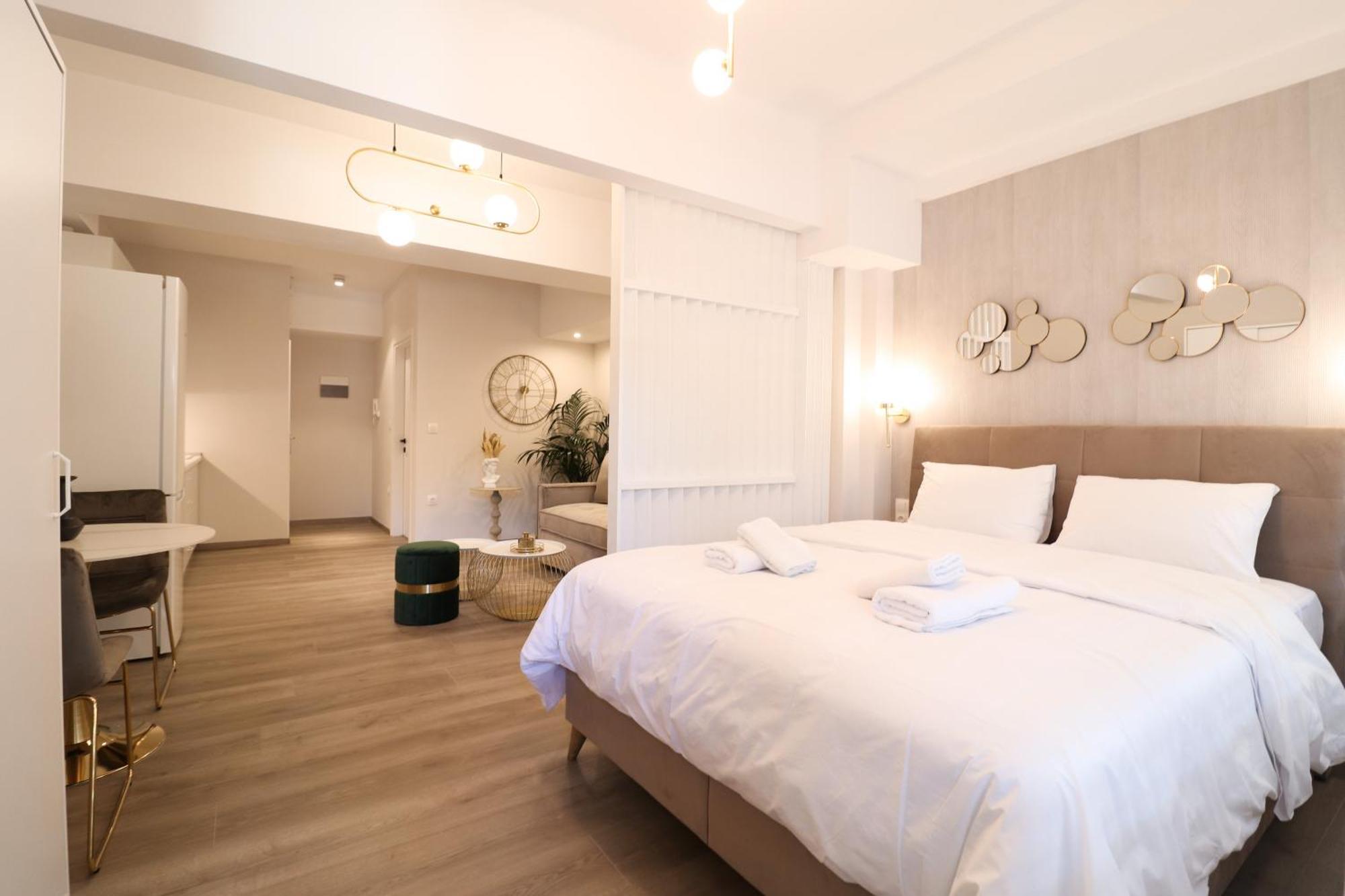 F & B Collection - Apartment *