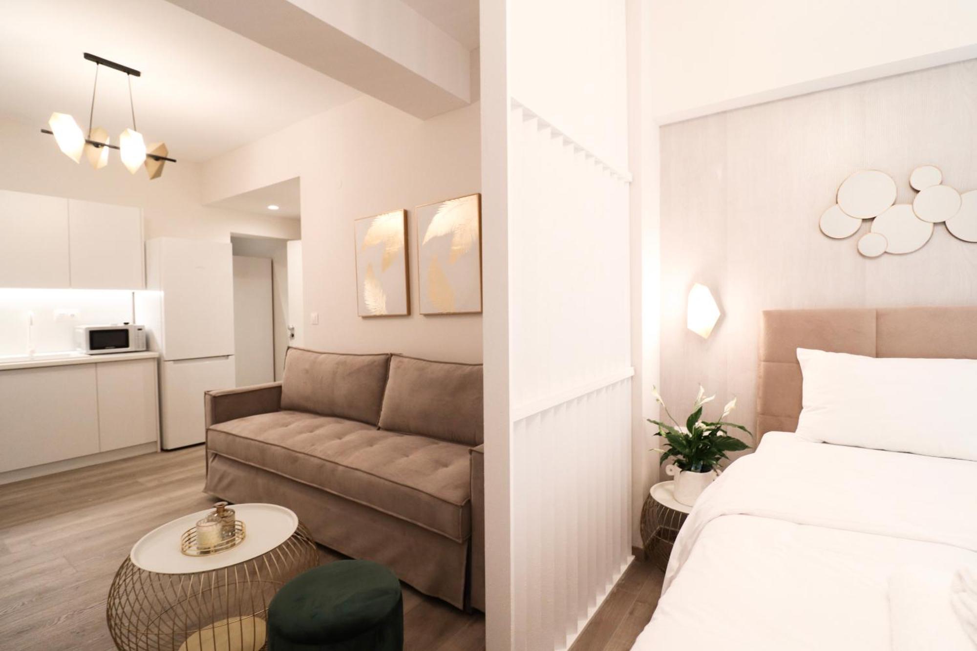 F & B Collection - Apartment