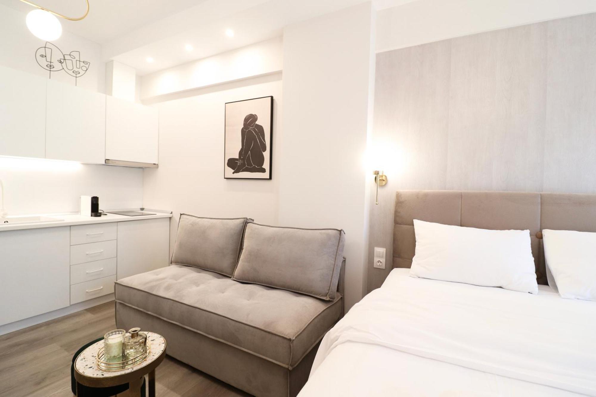 F & B Collection - Apartment *