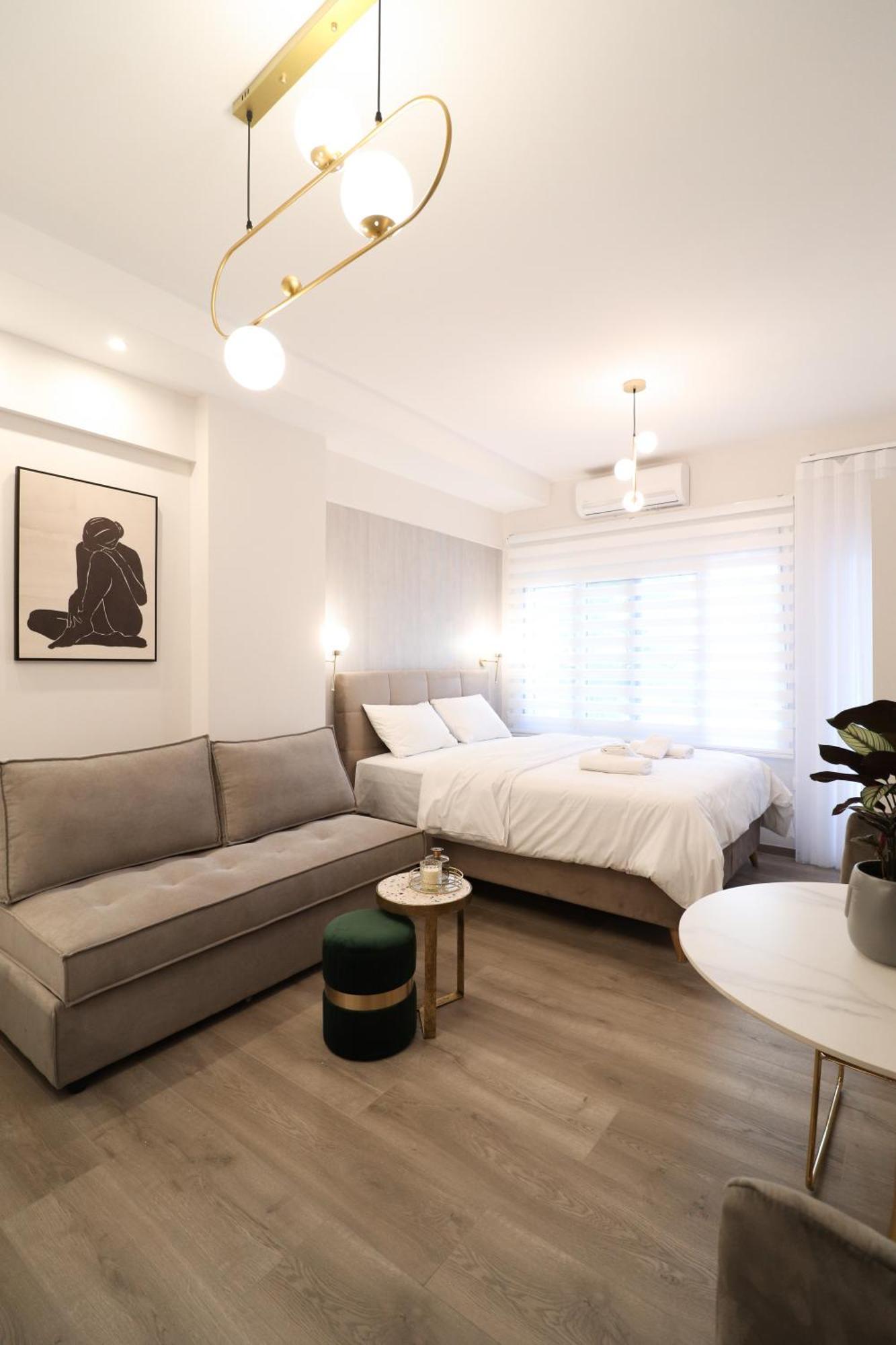 F & B Collection - Apartment *