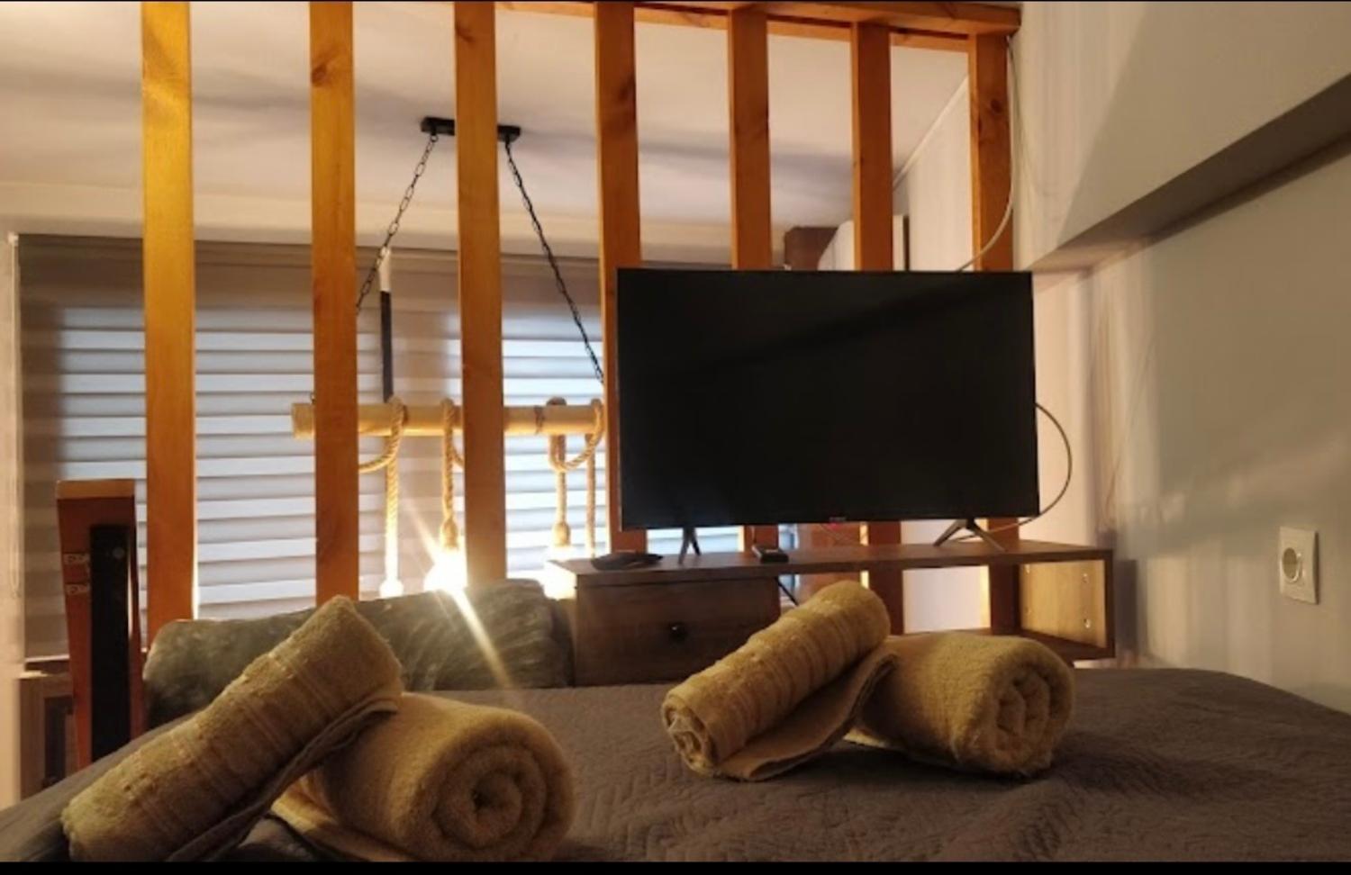 Youth Loft In Ano Poli Apartment Thessaloniki