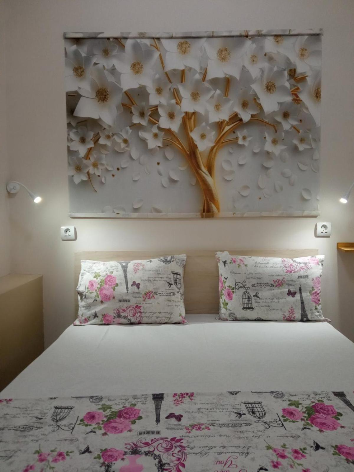Polit Luxury Aprt 2 Bedrooms Căn hộ *