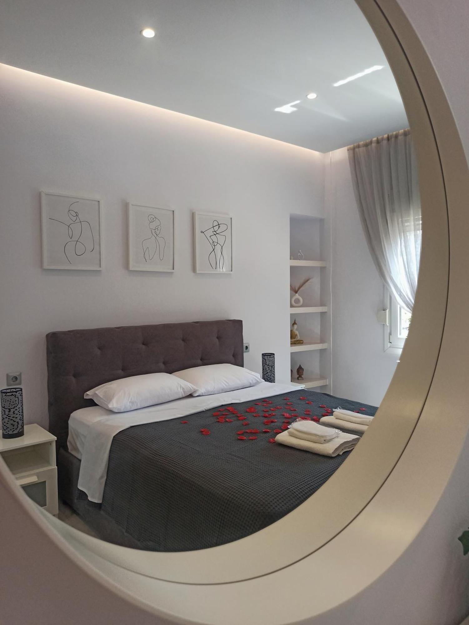 Athonos Secret Diamond Apartment *