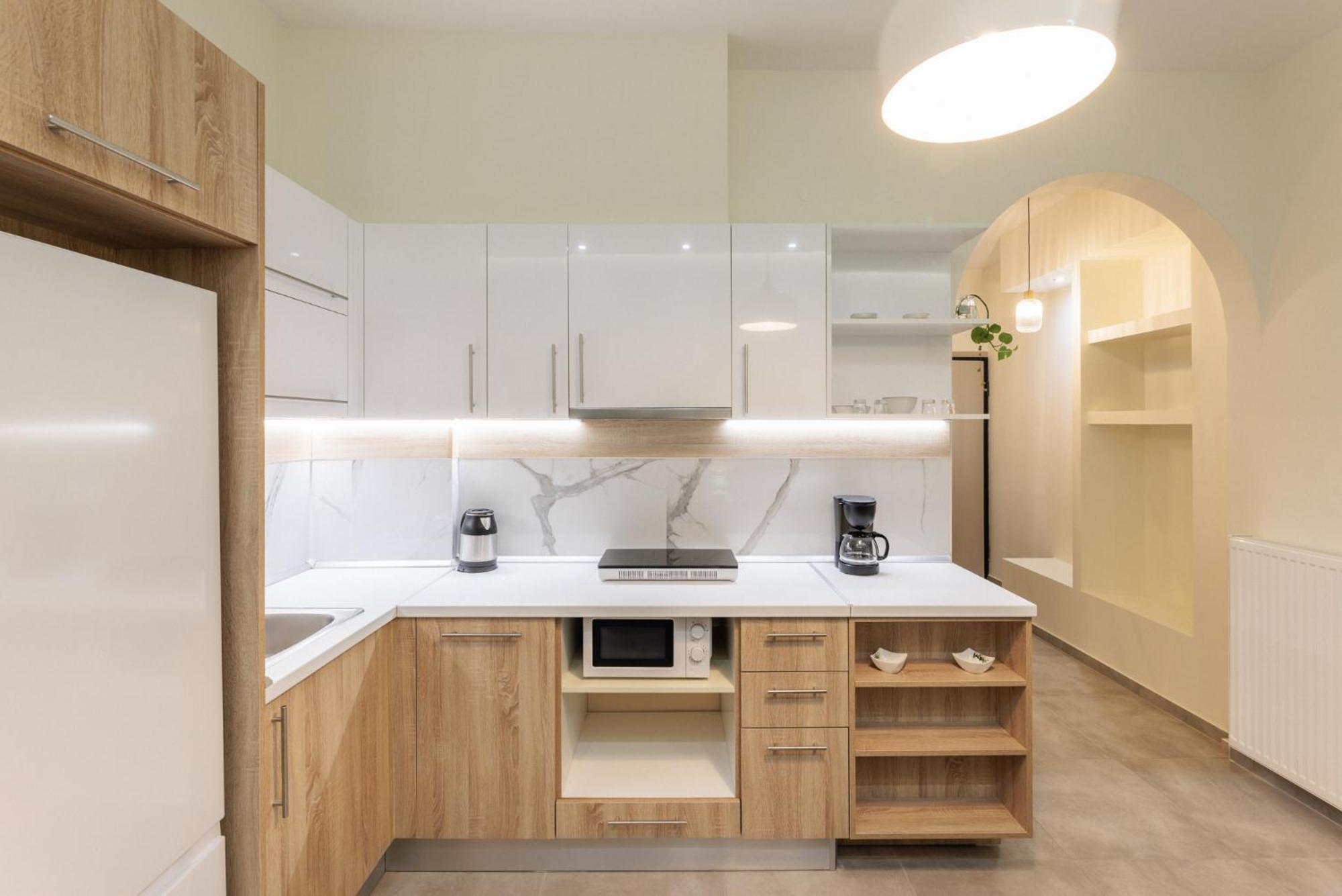 Navarinou Hideaway Apartment