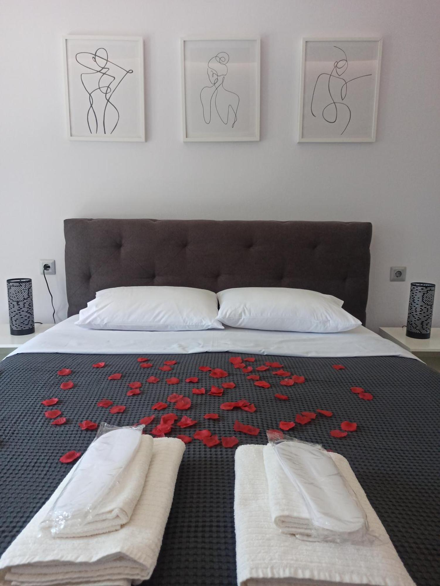 Athonos Secret Diamond Apartment *