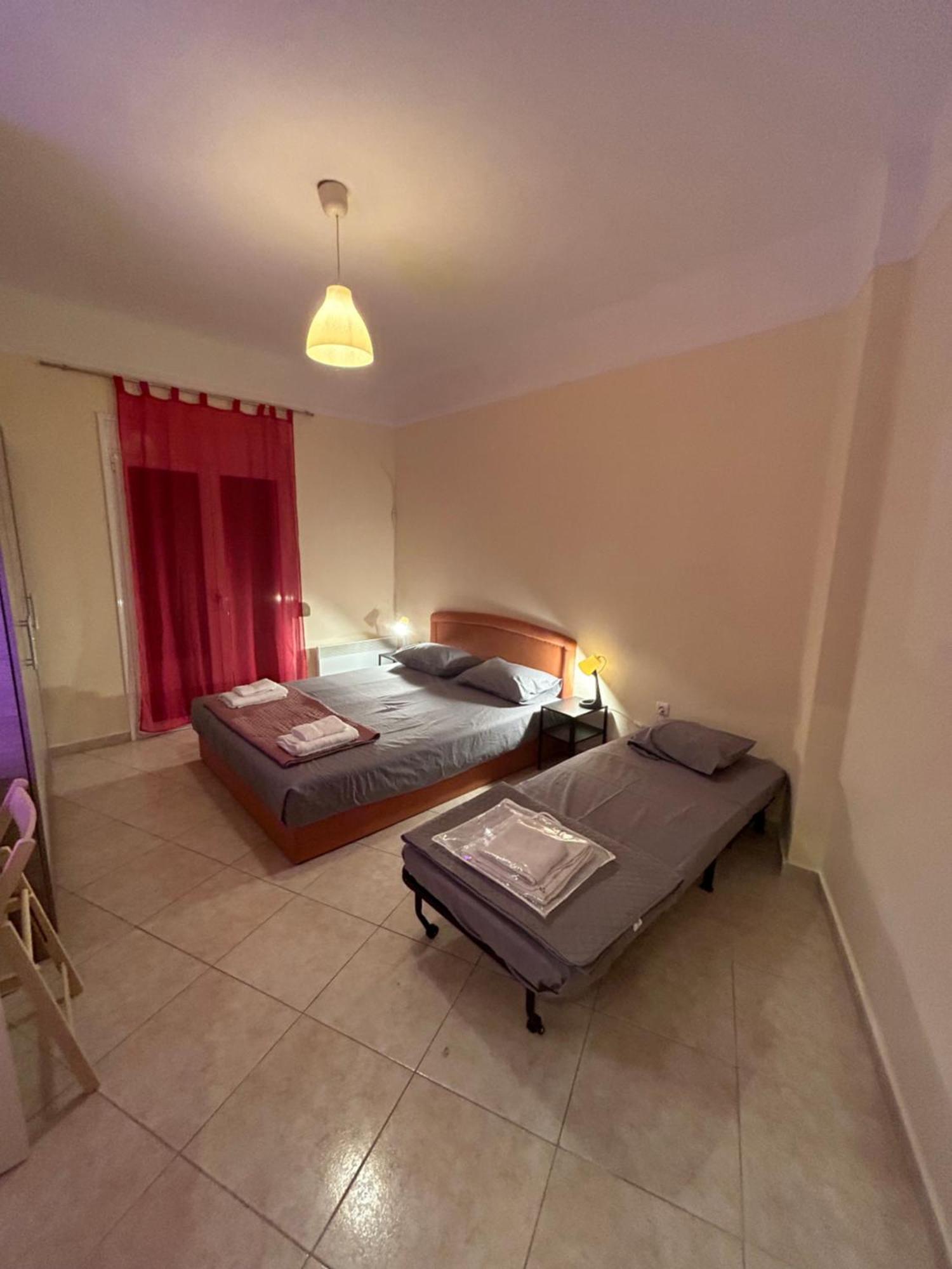 Apartment Aps In White Tower