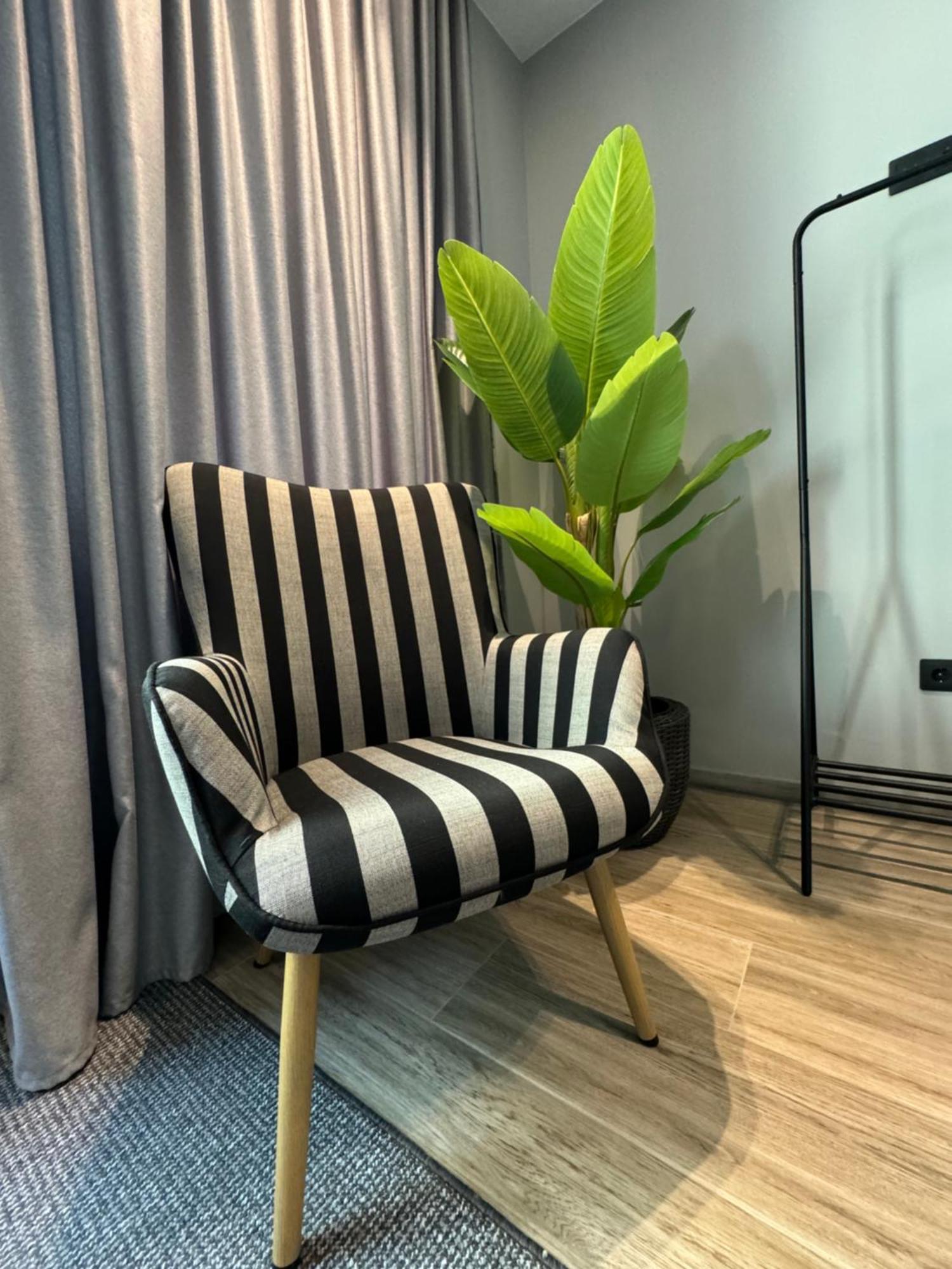 Apartment No9, Chic & Modern 2bdr In The Centre Of