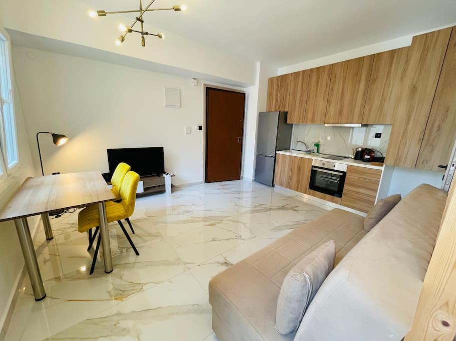 Luxury No1 Ladadika Apartamento *